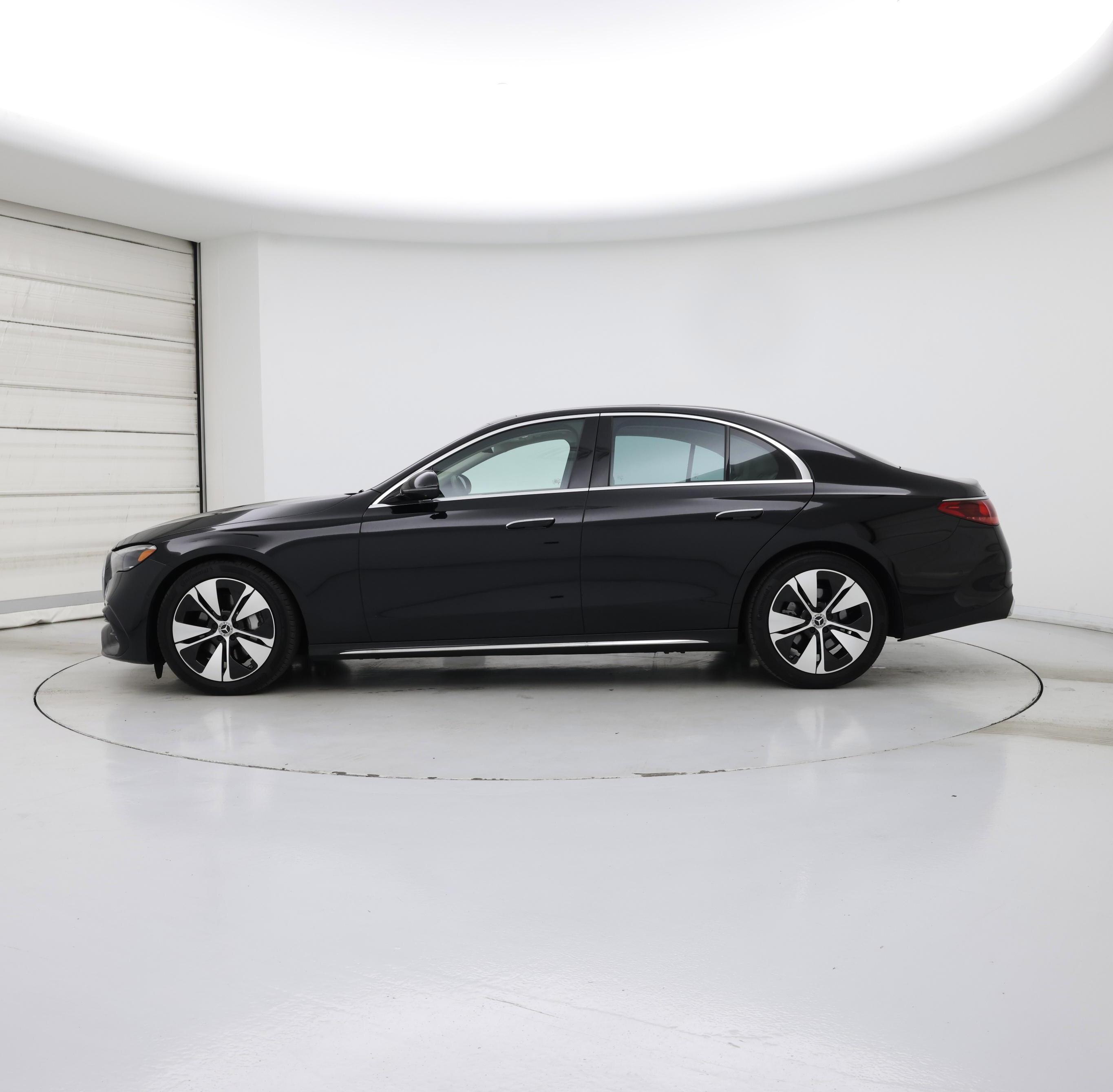 Thumbnail: 2025 Mercedes-Benz E-Class - 3
