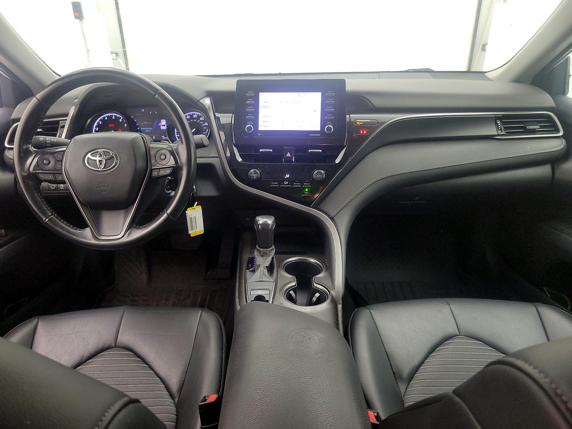 Thumbnail: 2021 Toyota Camry - 9