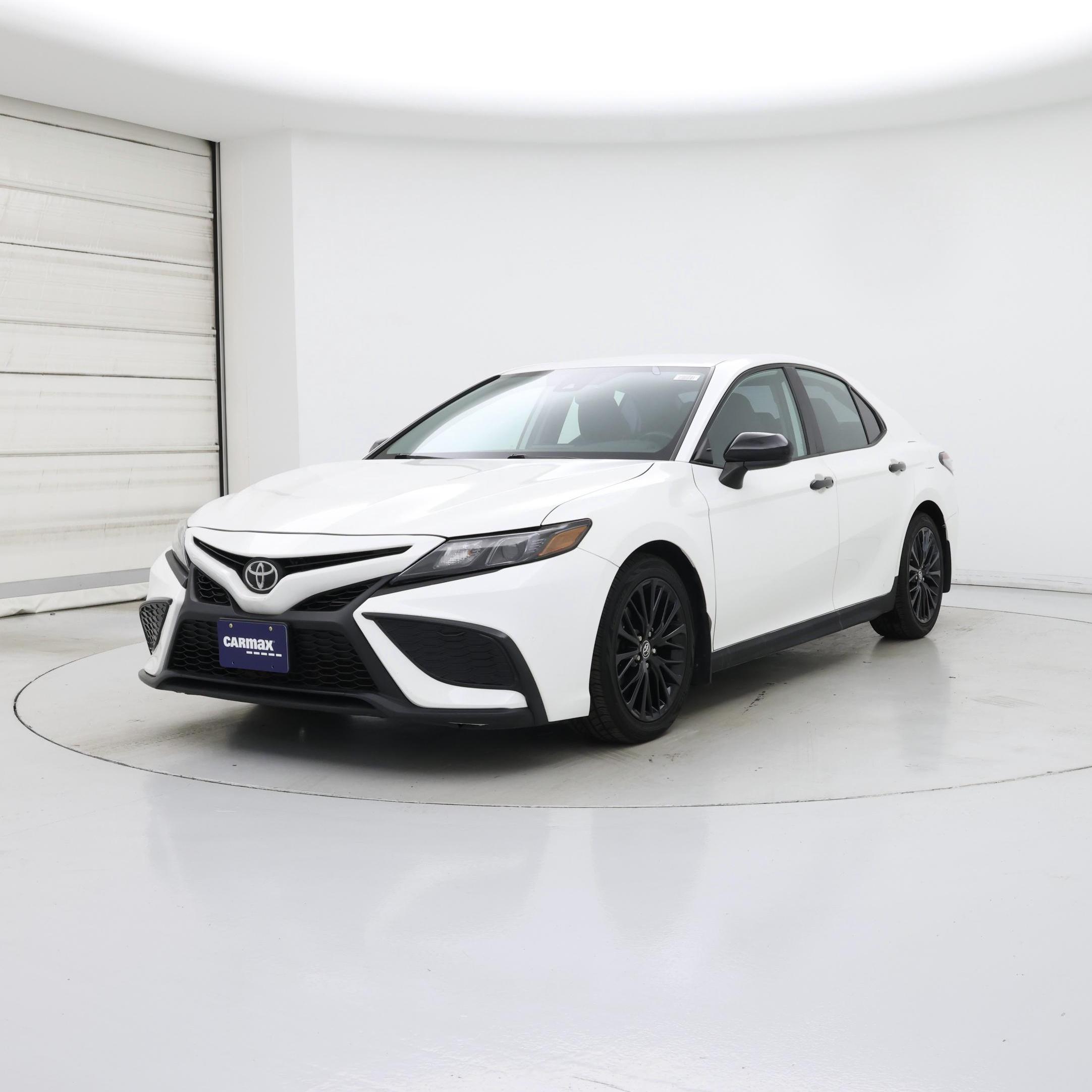 Thumbnail: 2021 Toyota Camry - 4
