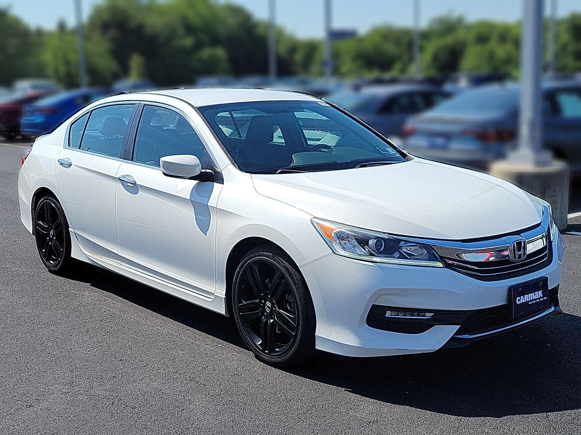 Thumbnail: 2017 Honda Accord - 1