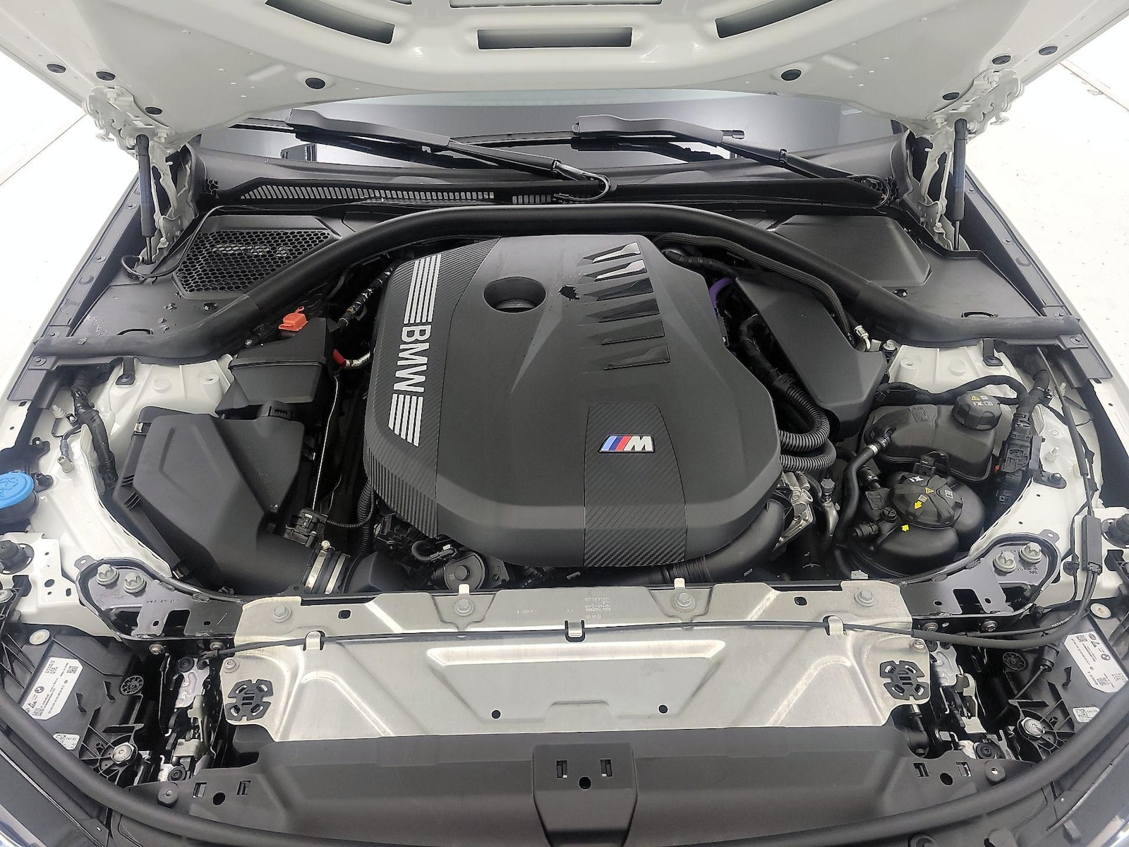 2025 BMW 3 Series M340i - Photo 23