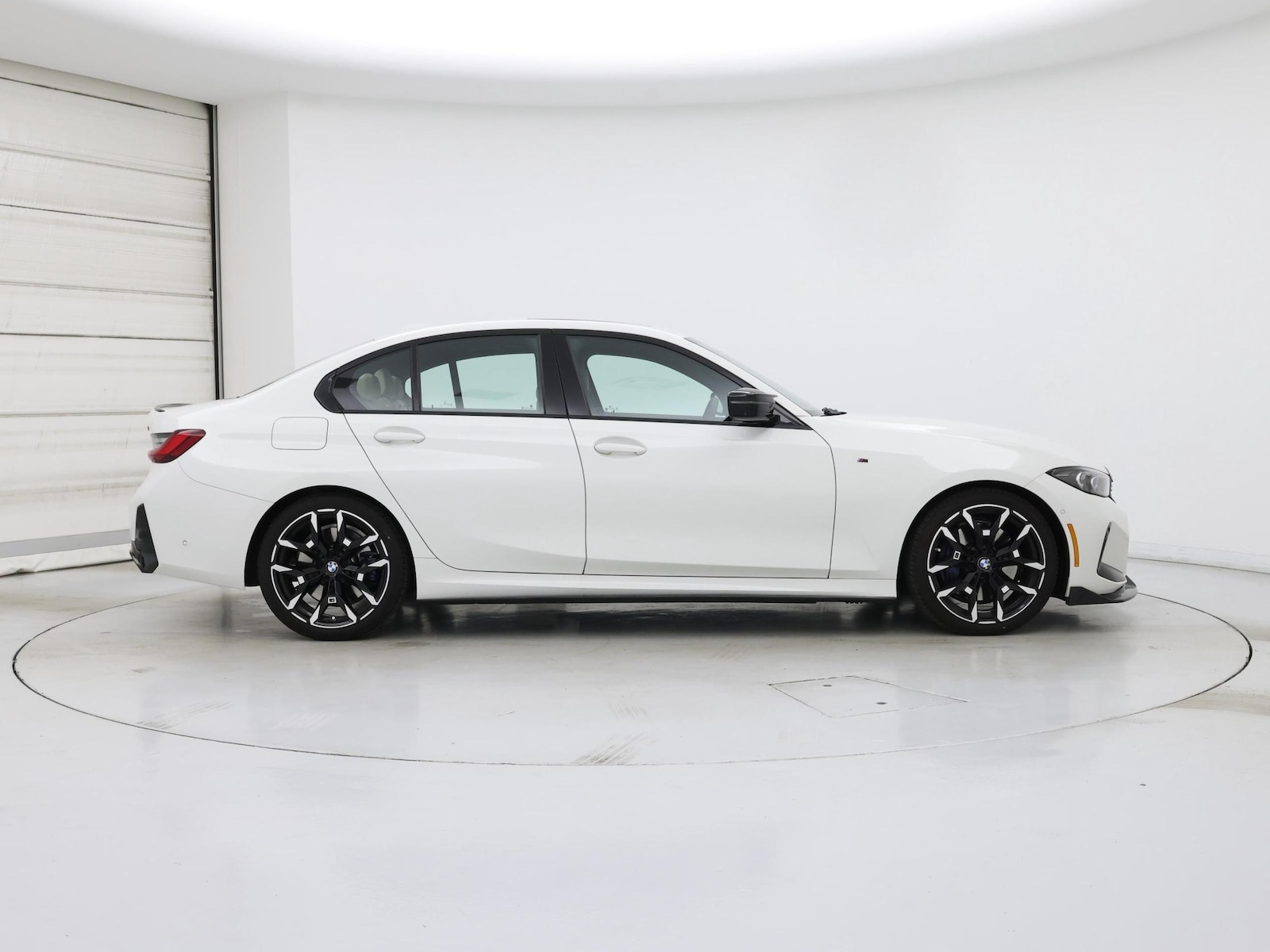 2025 BMW 3 Series M340i - Photo 8