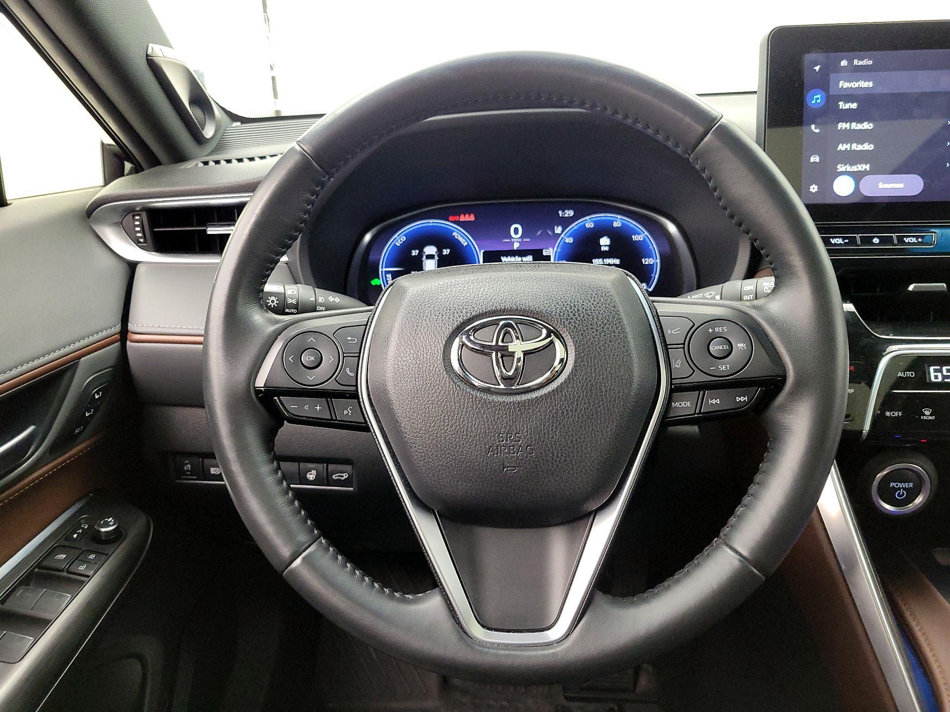 Thumbnail: 2024 Toyota Venza - 10