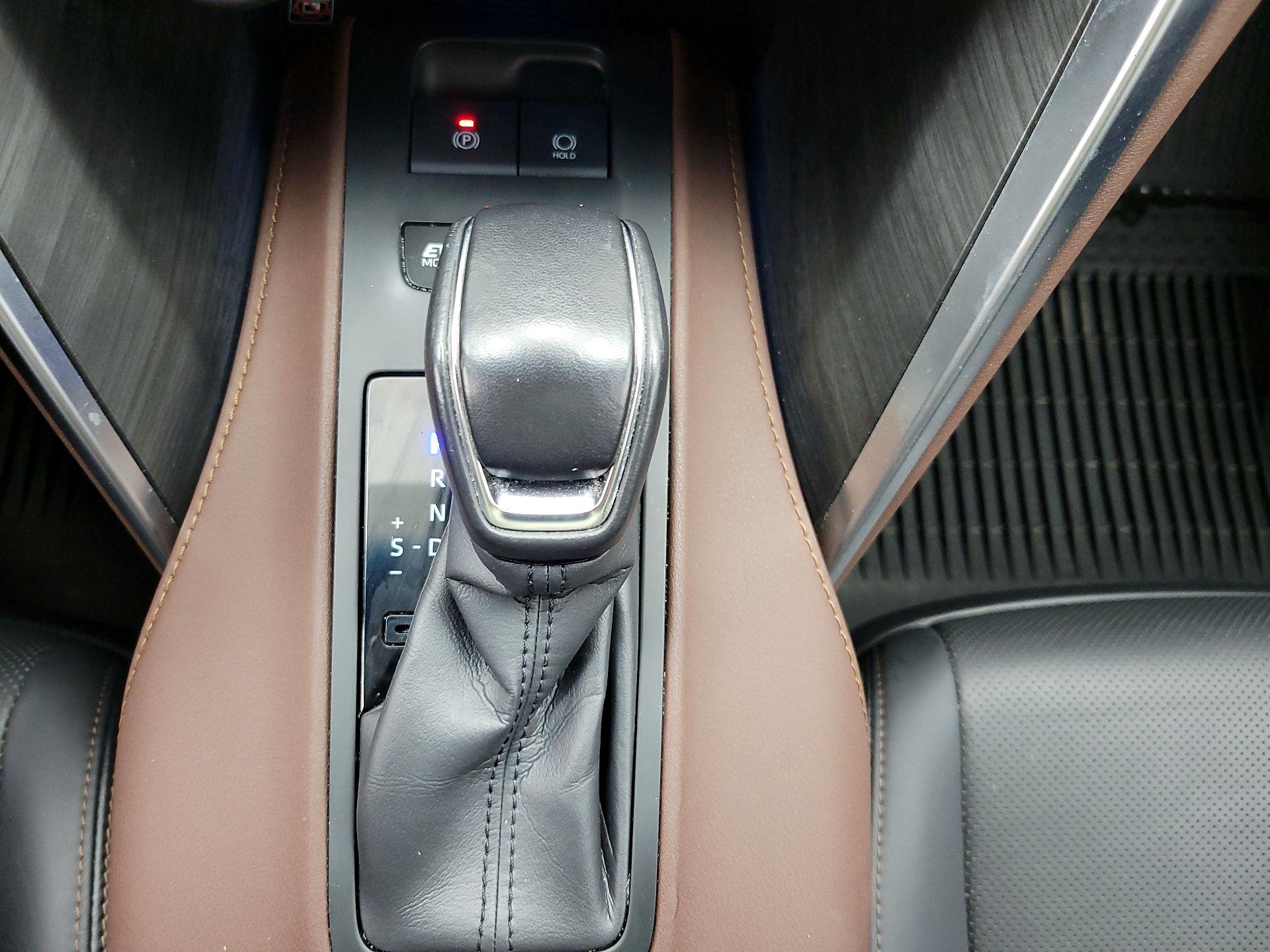 Thumbnail: 2024 Toyota Venza - 17