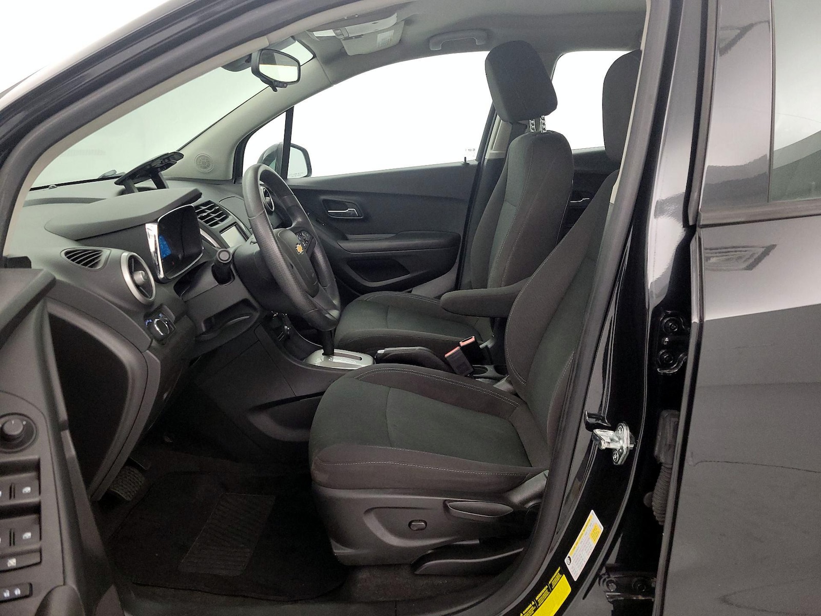 2016 Chevrolet Trax LS - Photo 12