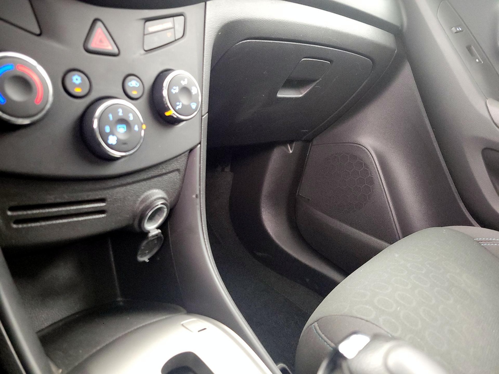 2016 Chevrolet Trax LS - Photo 19