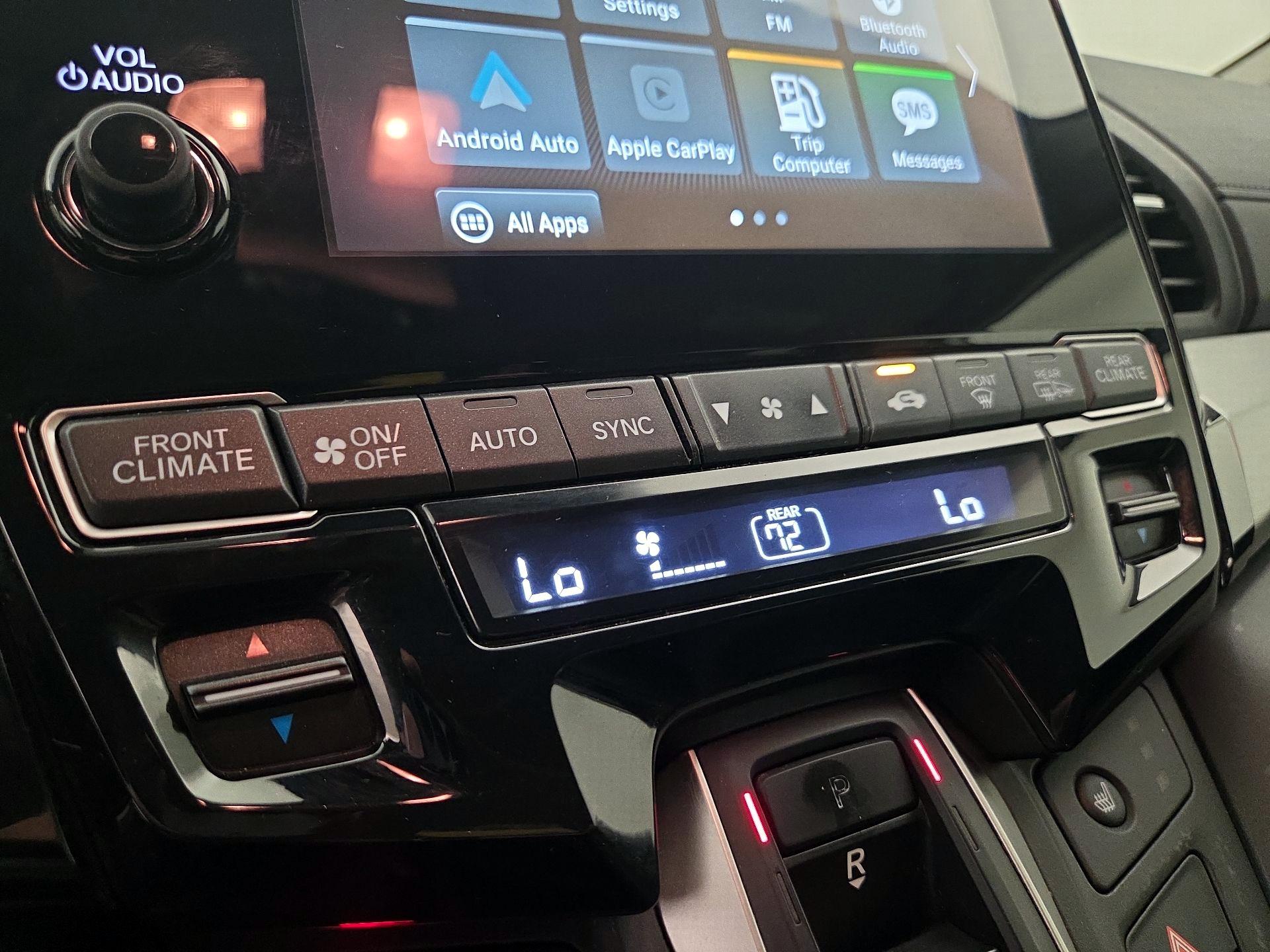 Thumbnail: 2019 Honda Odyssey - 14