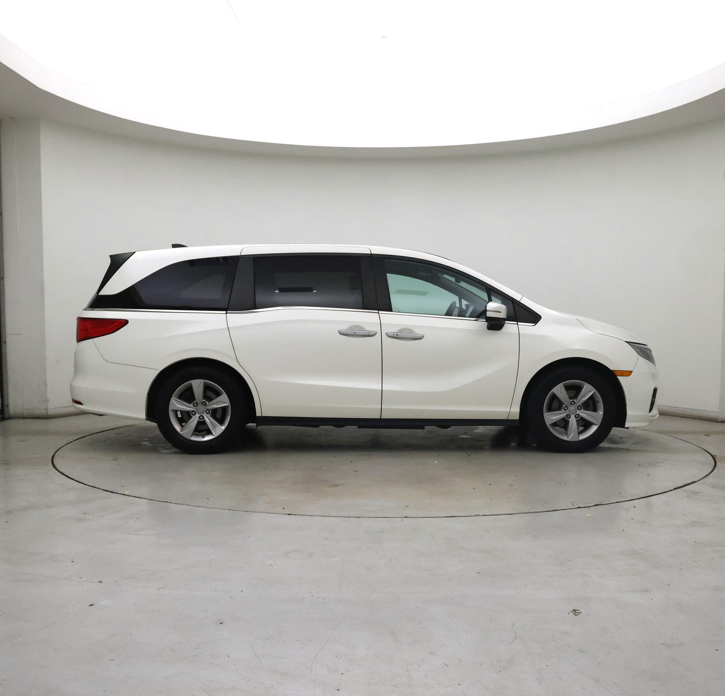 Thumbnail: 2019 Honda Odyssey - 7