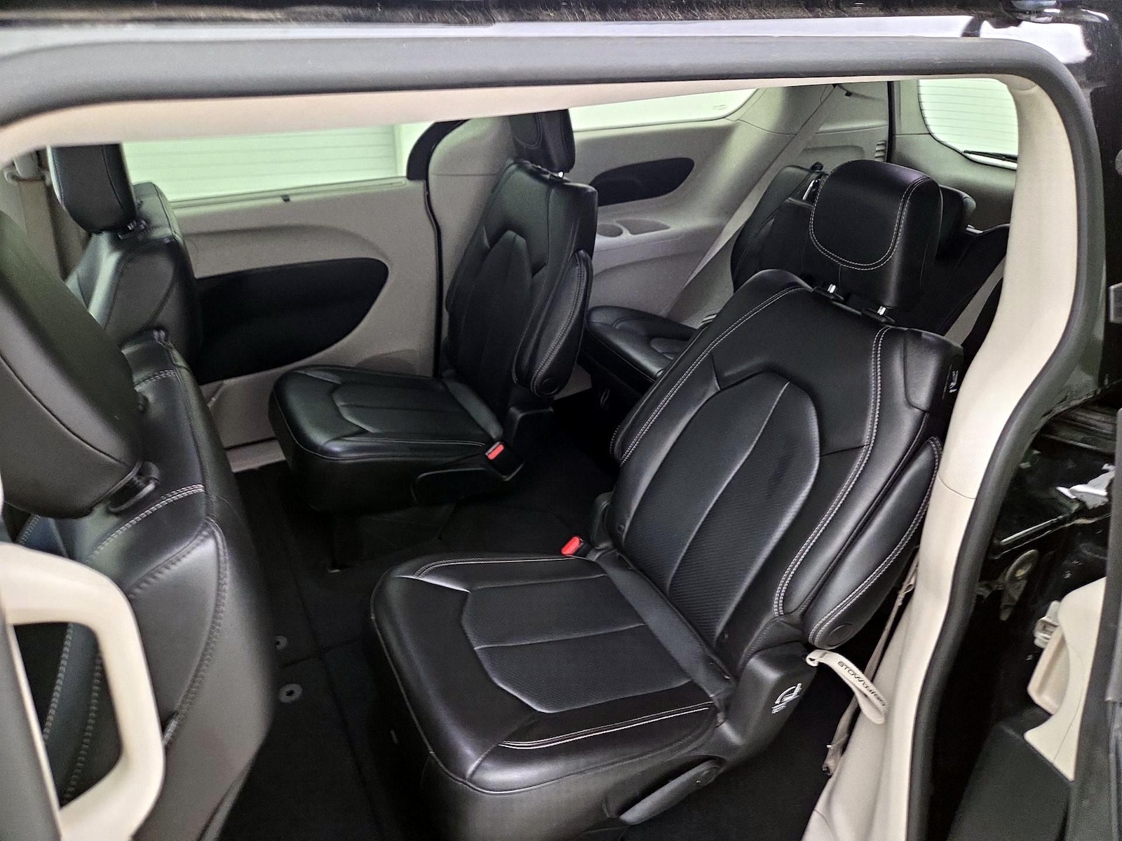2023 Chrysler Pacifica Touring L - Photo 20