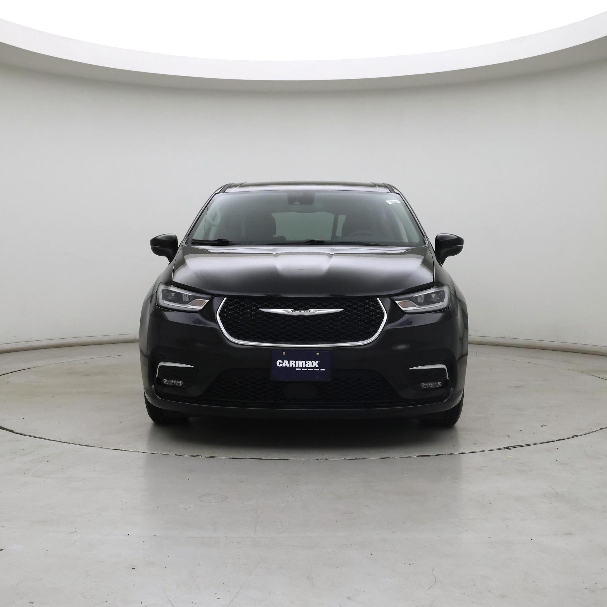 Thumbnail: 2023 Chrysler Pacifica - 5