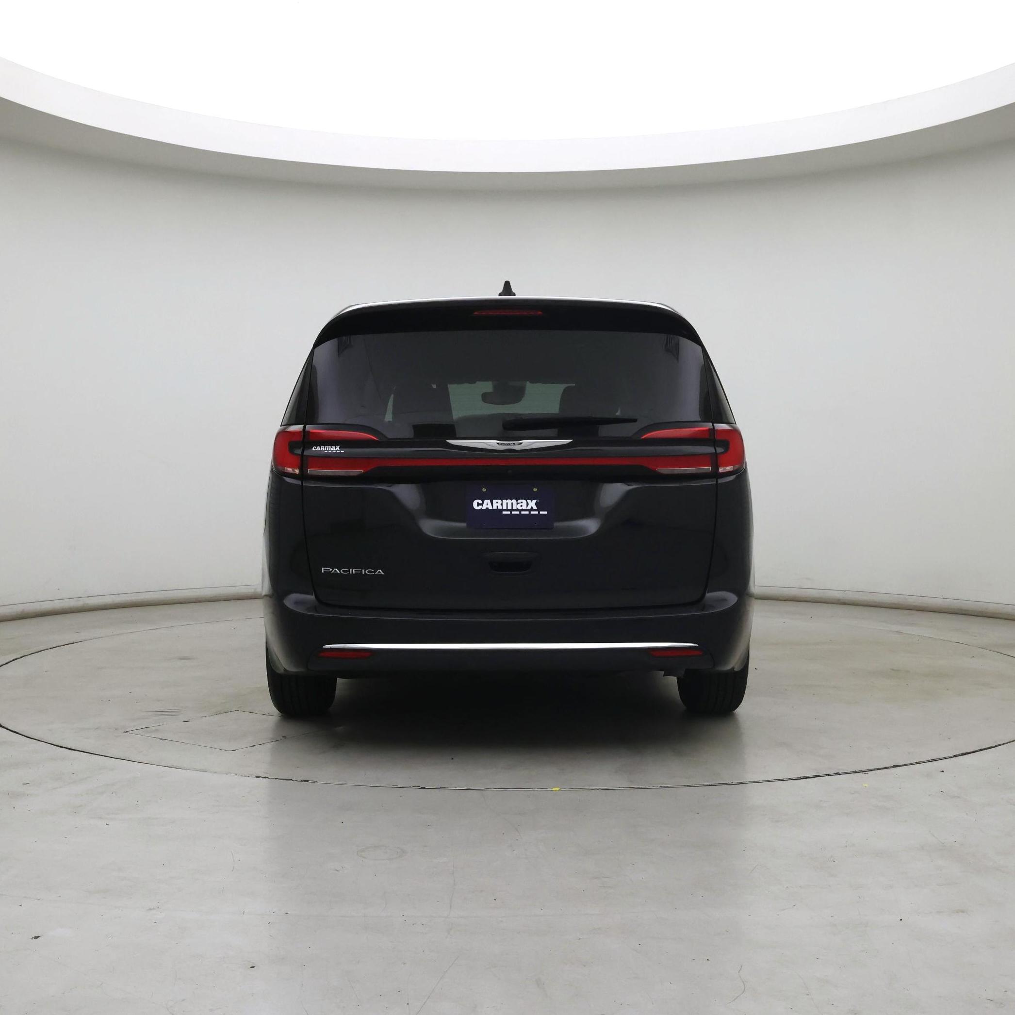Thumbnail: 2023 Chrysler Pacifica - 6