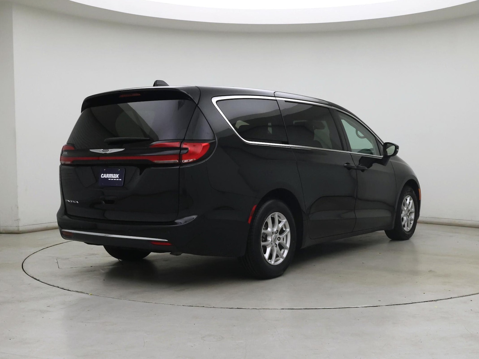 2023 Chrysler Pacifica Touring L - Photo 9