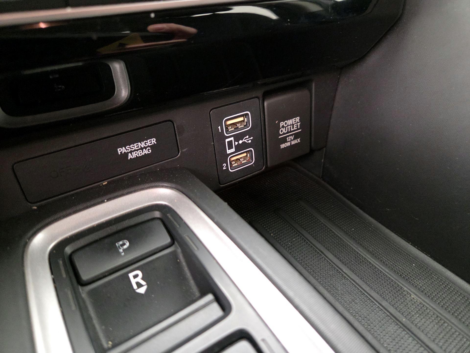 Thumbnail: 2019 Honda Insight - 18