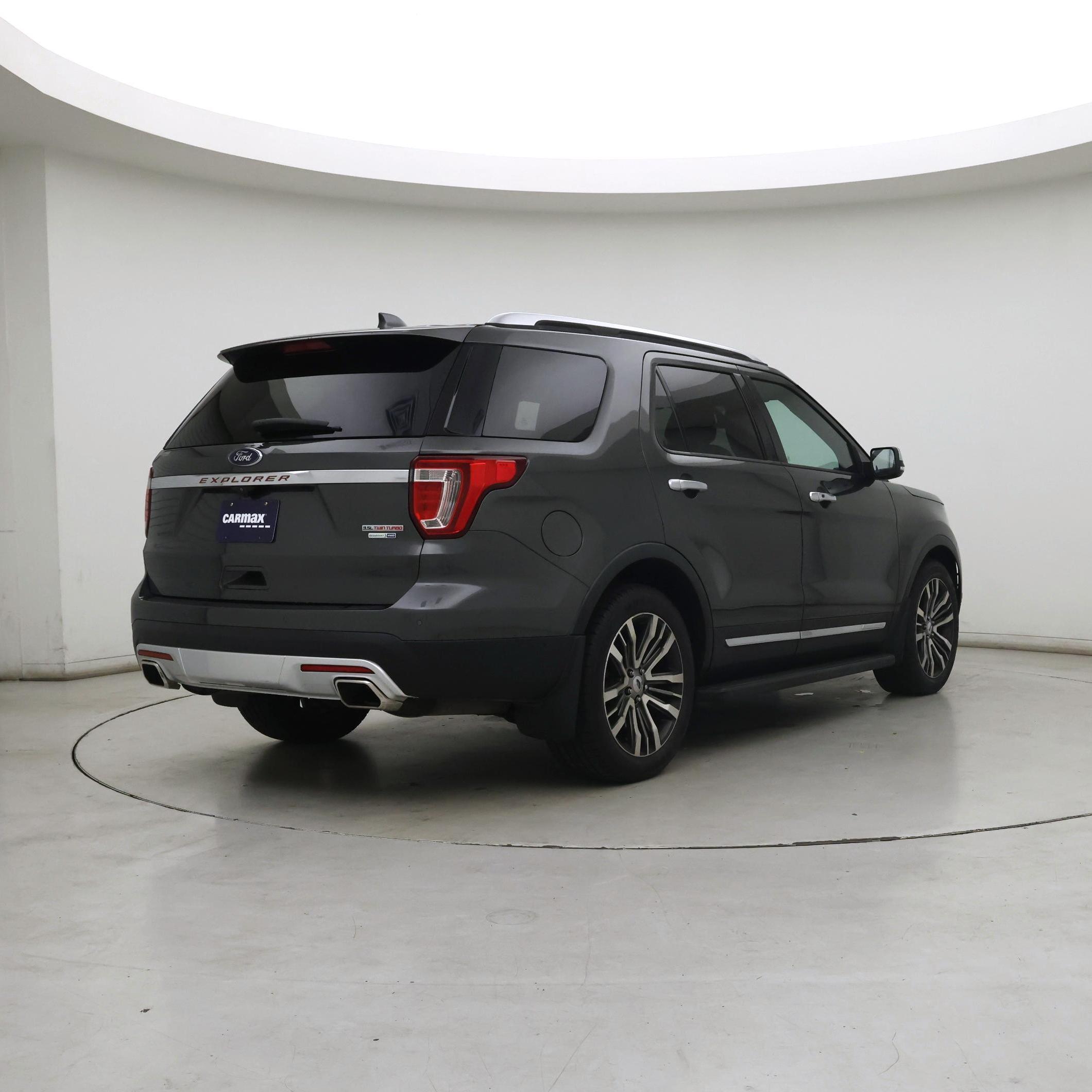 Thumbnail: 2017 Ford Explorer - 8