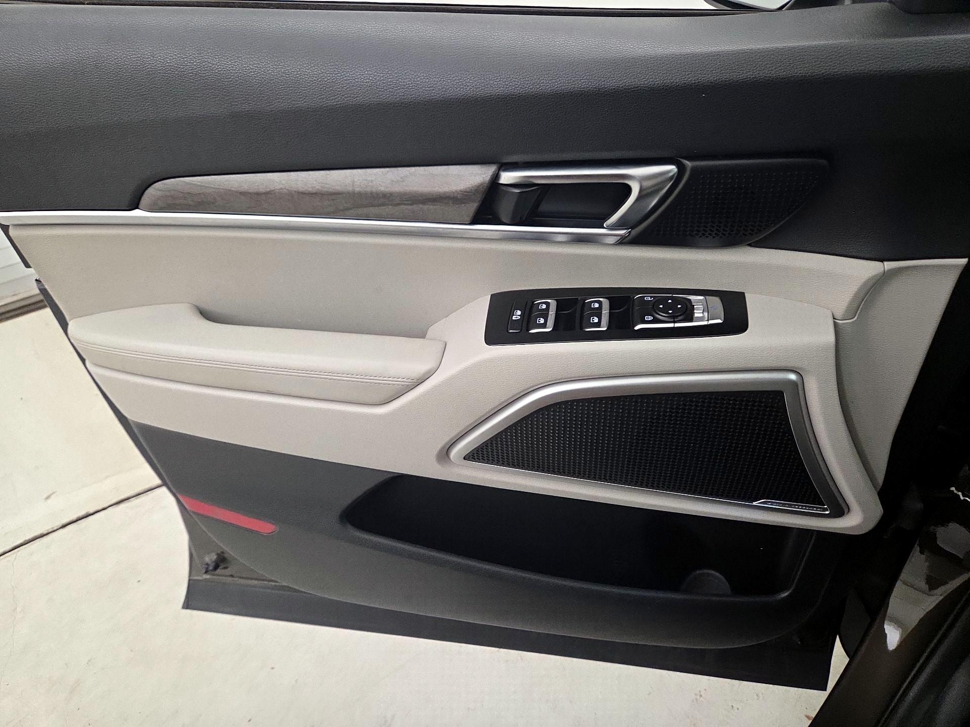 Thumbnail: 2020 Kia Telluride - 12