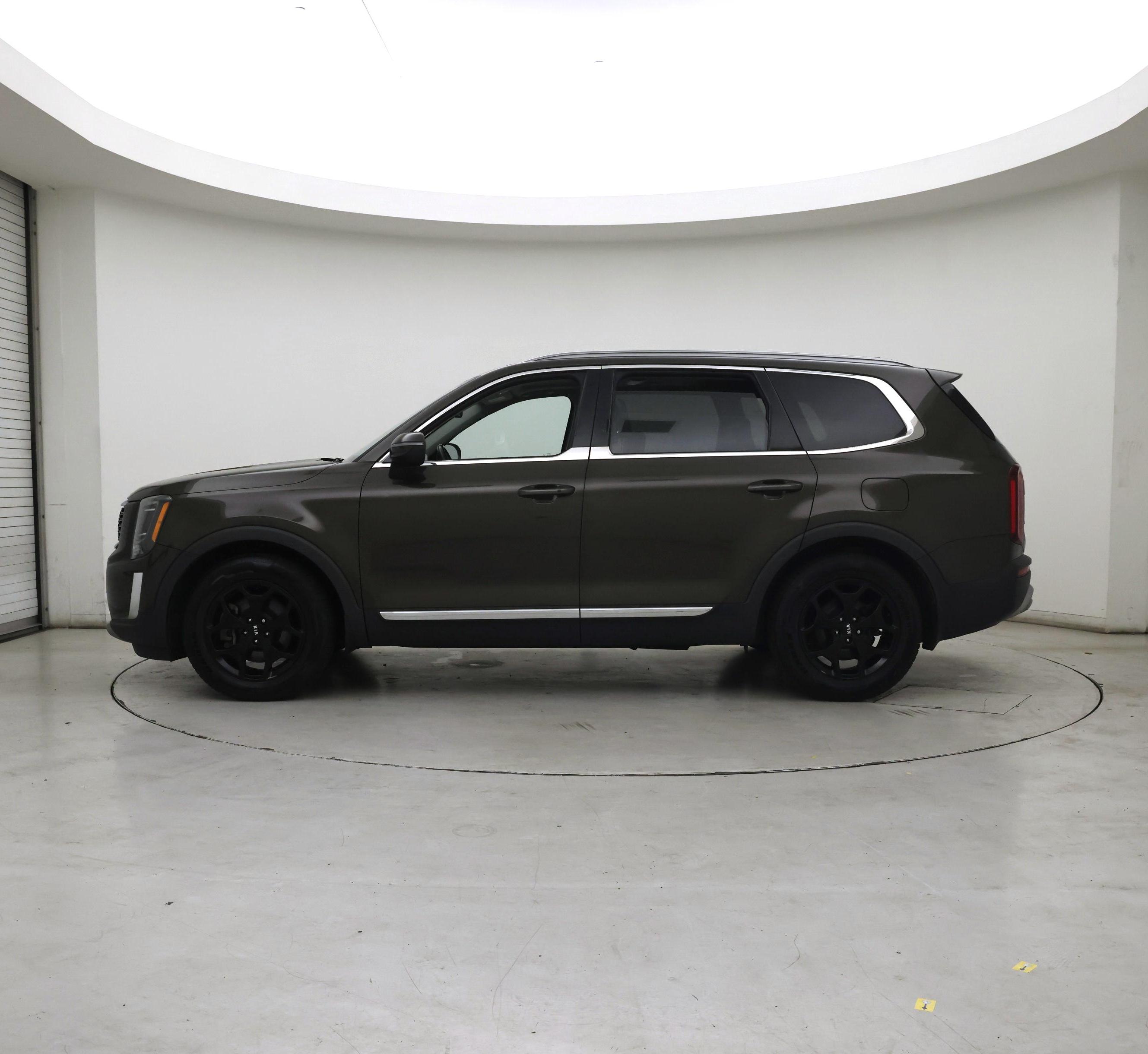 Thumbnail: 2020 Kia Telluride - 3