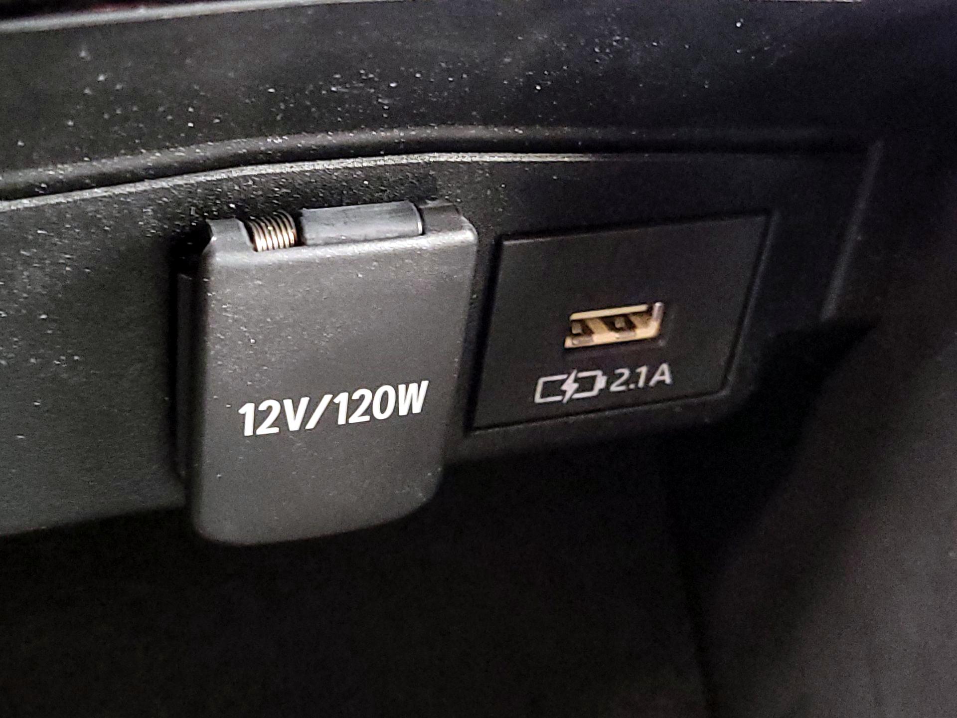 Thumbnail: 2021 Toyota Corolla - 18