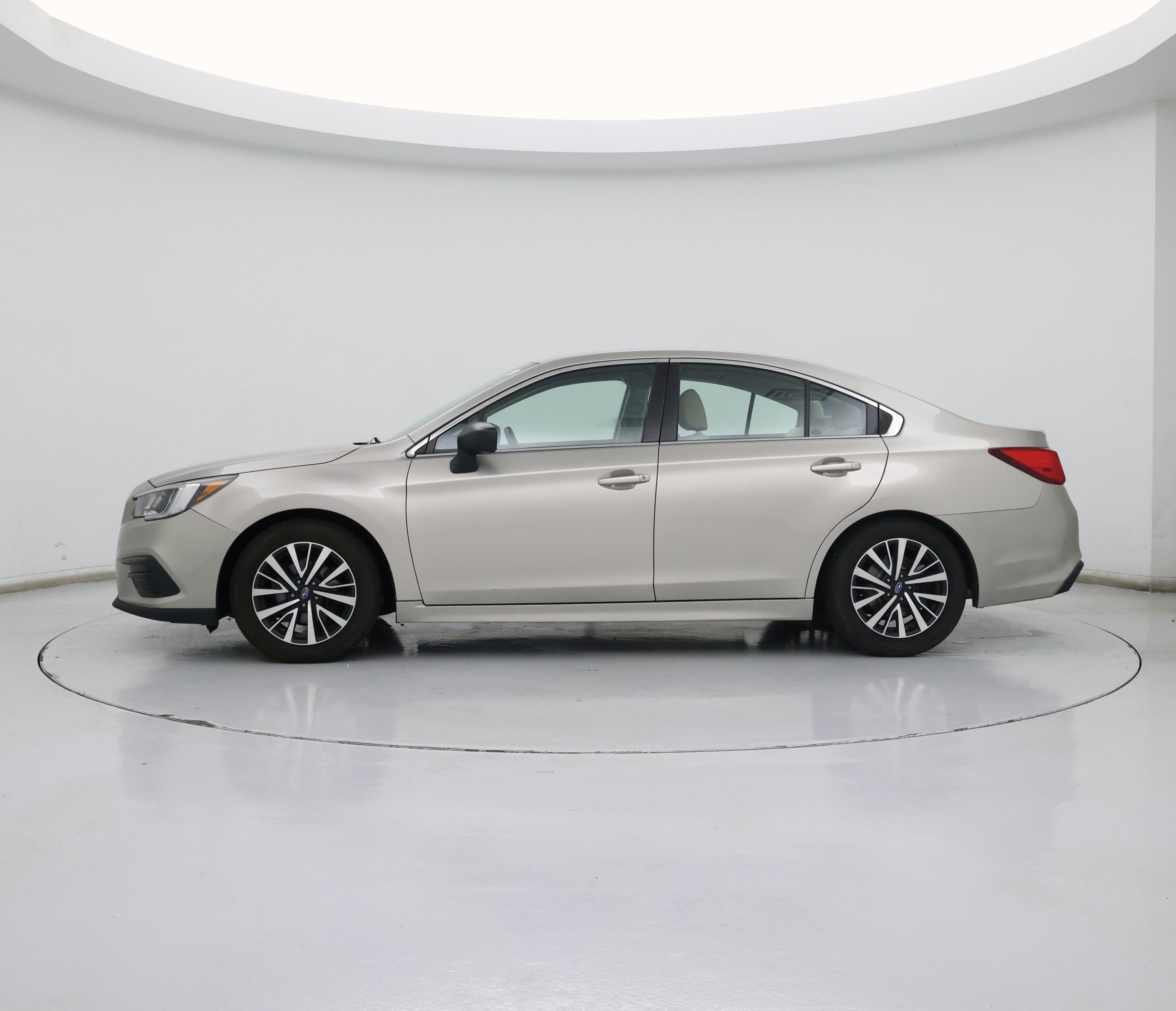 Thumbnail: 2019 Subaru Legacy - 3