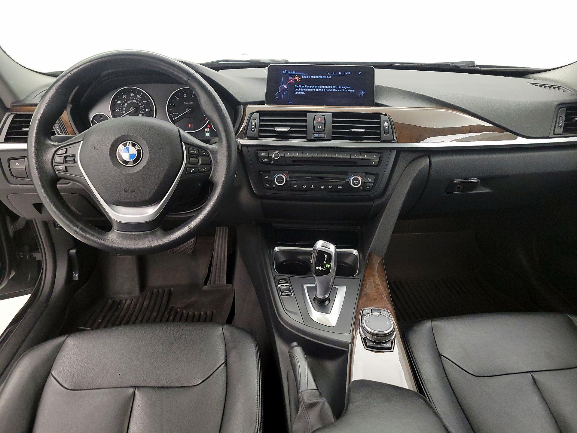 Thumbnail: 2015 BMW 3 Series - 9