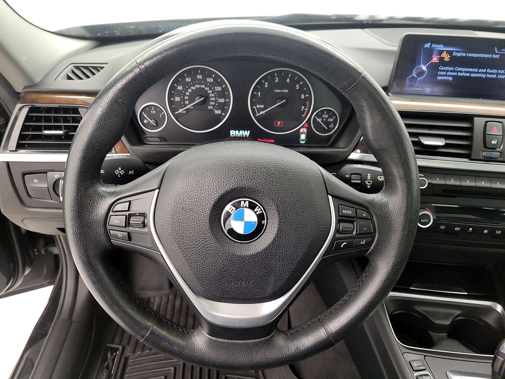 Thumbnail: 2015 BMW 3 Series - 10