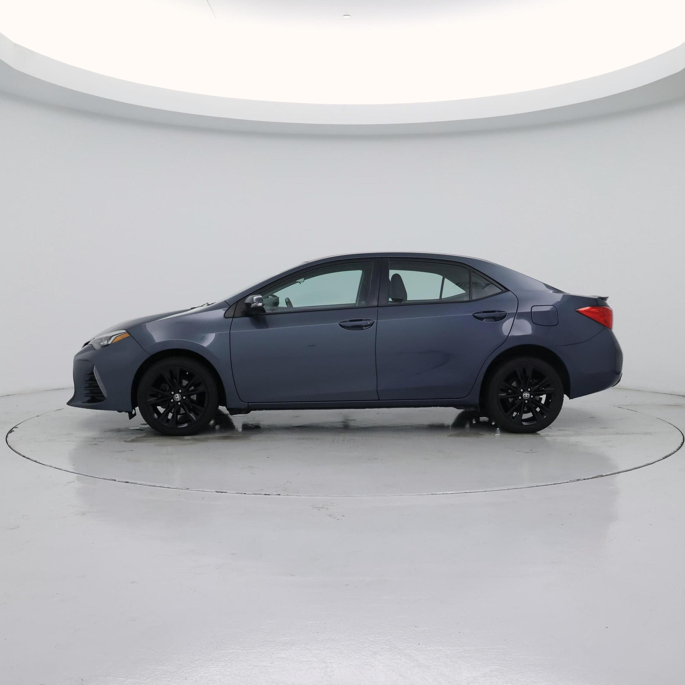 Thumbnail: 2017 Toyota Corolla - 3