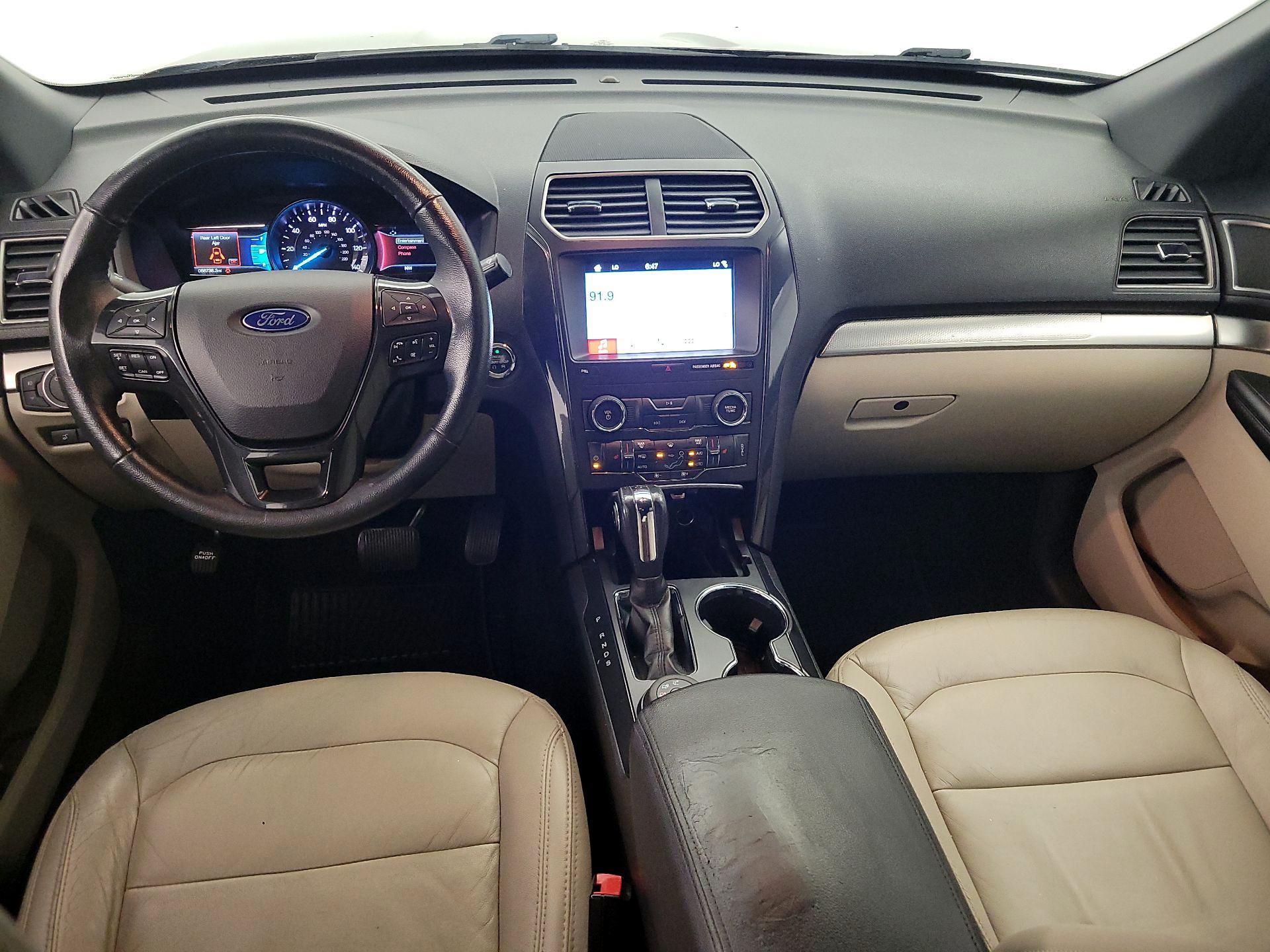 Thumbnail: 2018 Ford Explorer - 9