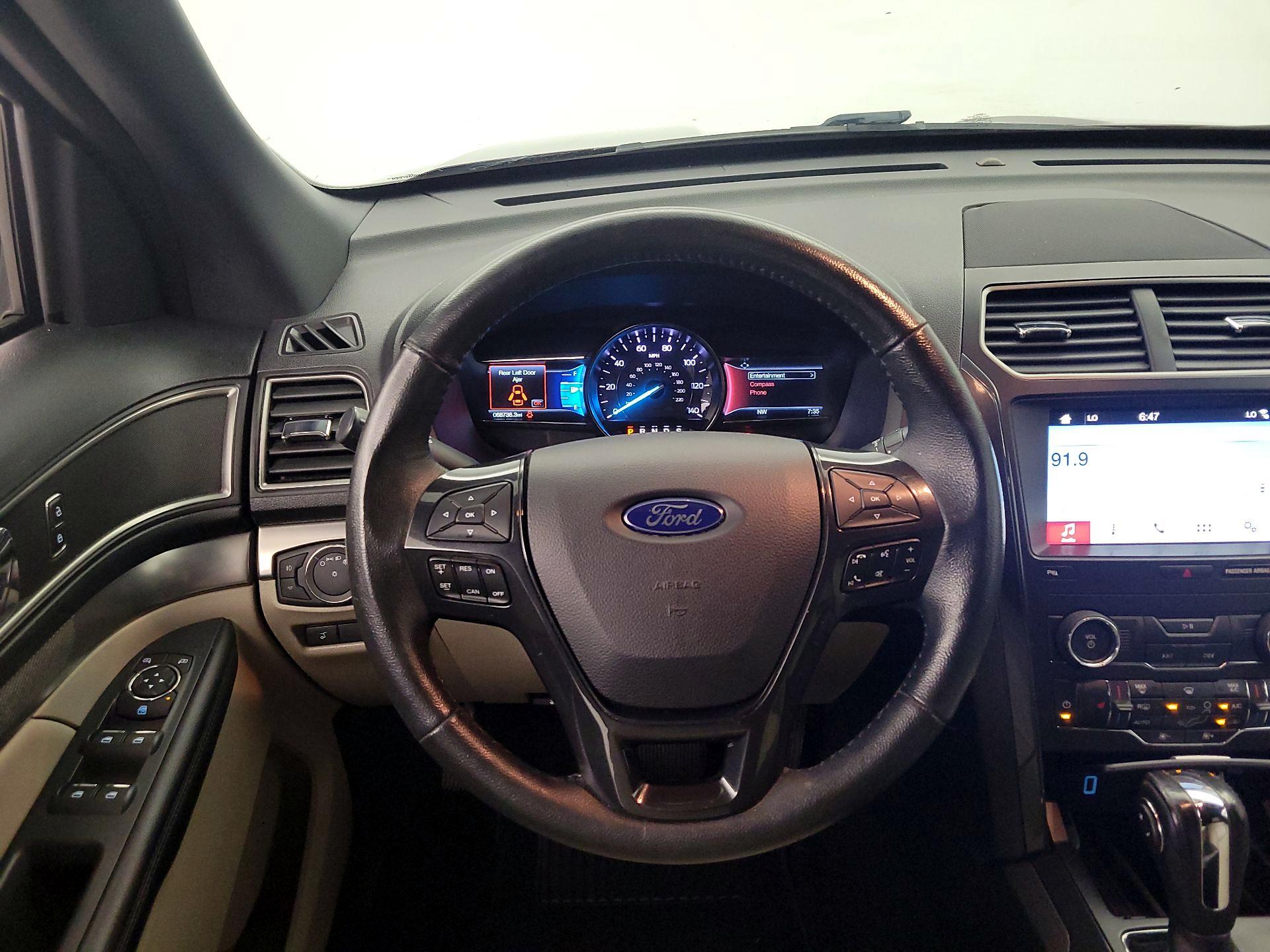Thumbnail: 2018 Ford Explorer - 10