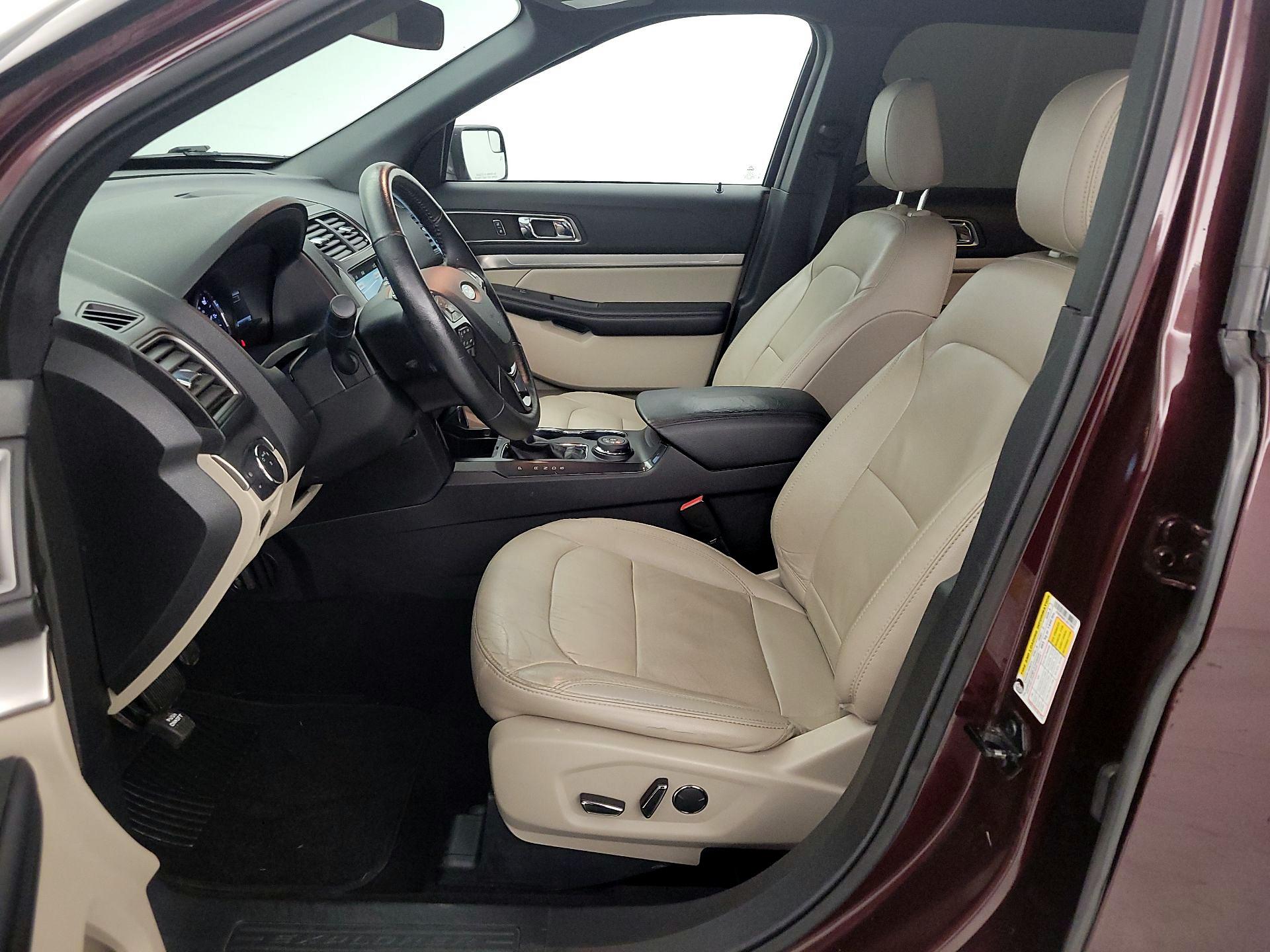 Thumbnail: 2018 Ford Explorer - 11