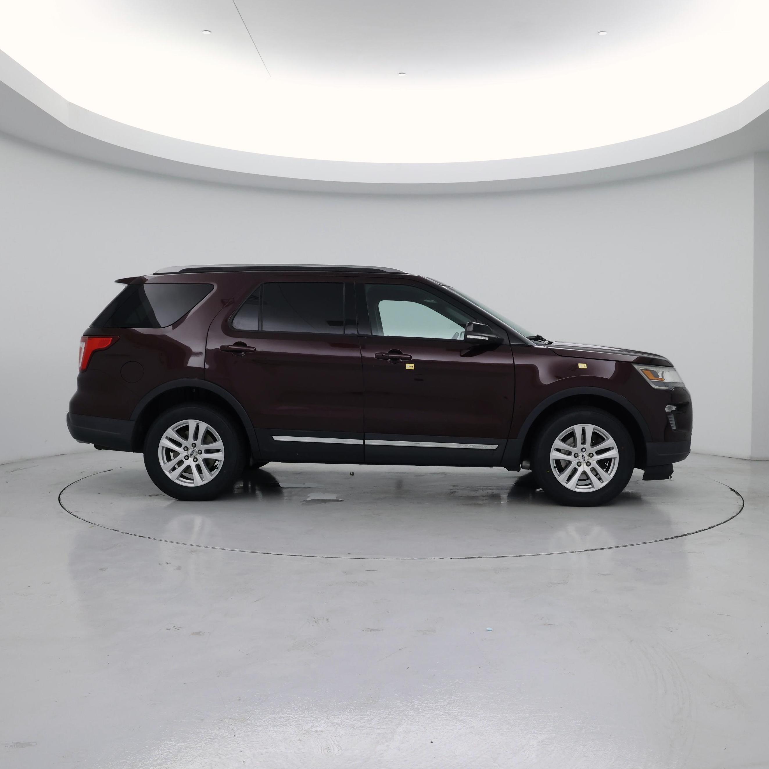 Thumbnail: 2018 Ford Explorer - 7