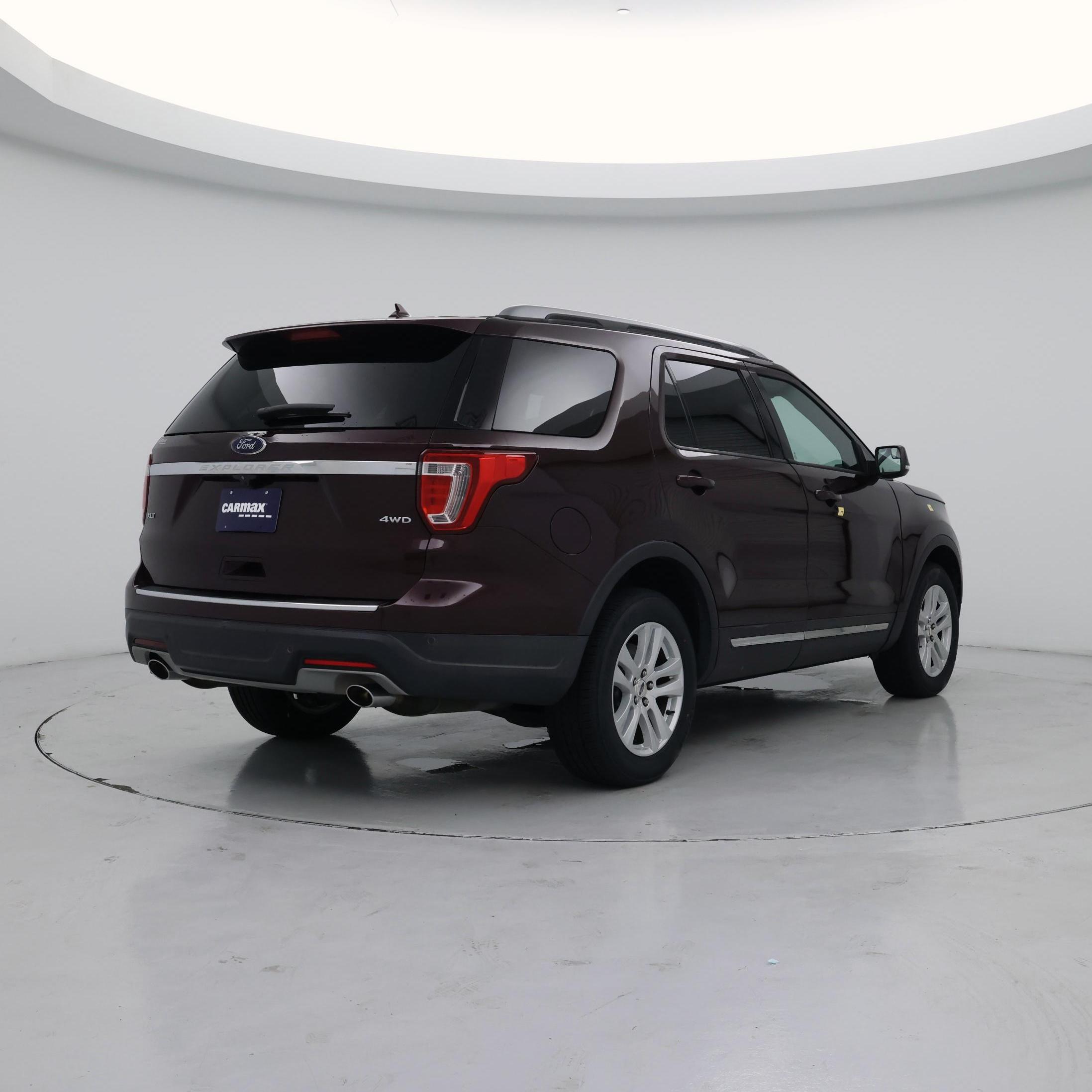 Thumbnail: 2018 Ford Explorer - 8