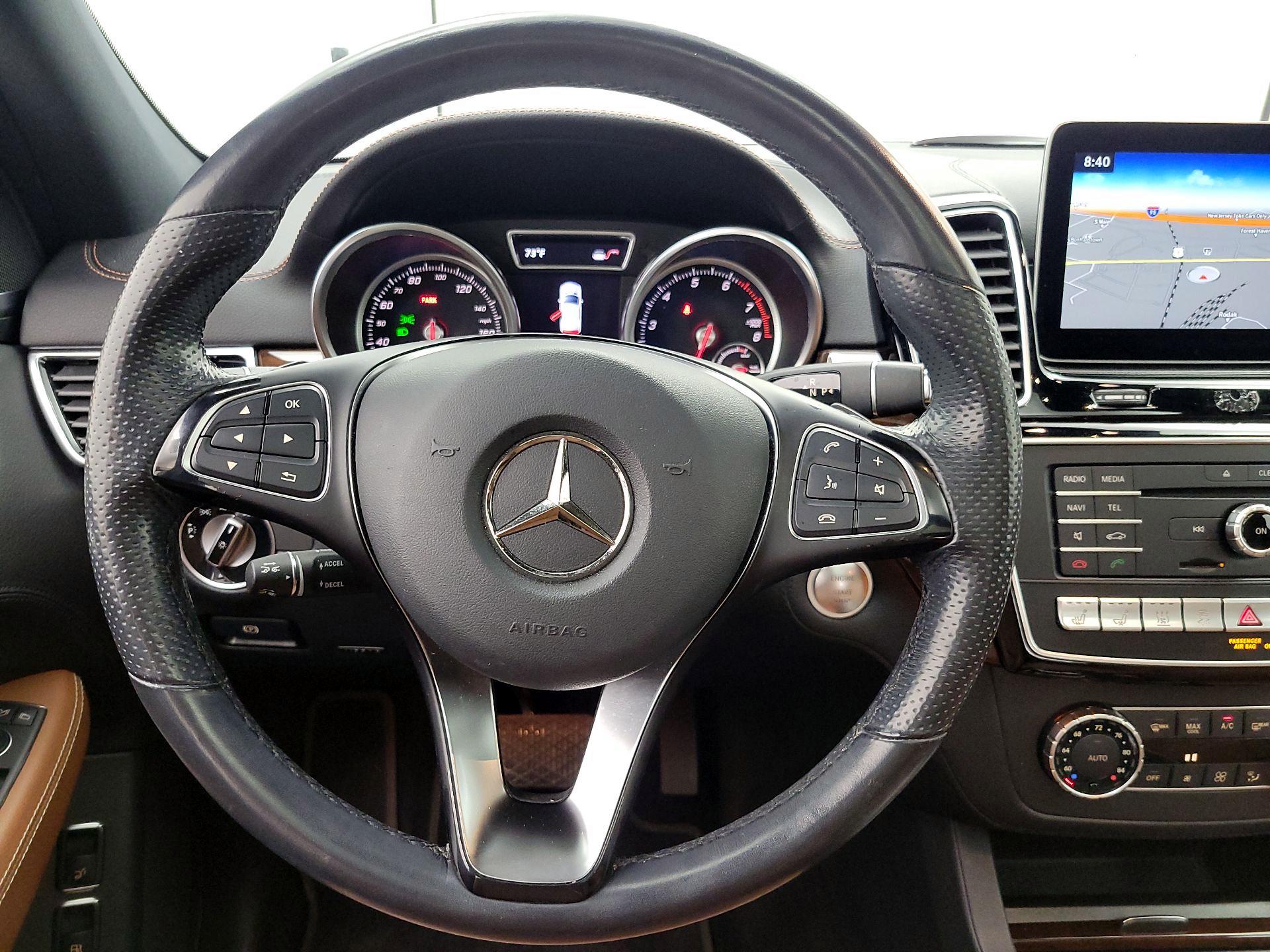 Thumbnail: 2018 Mercedes-Benz GLE - 10