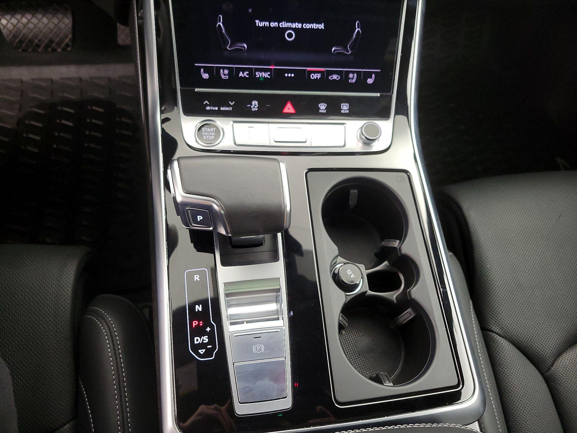 Thumbnail: 2025 Audi Q7 - 18