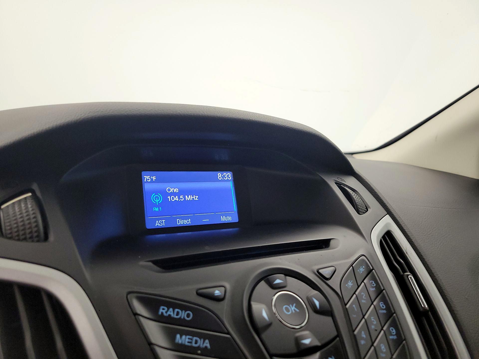 Thumbnail: 2014 Ford Focus - 14