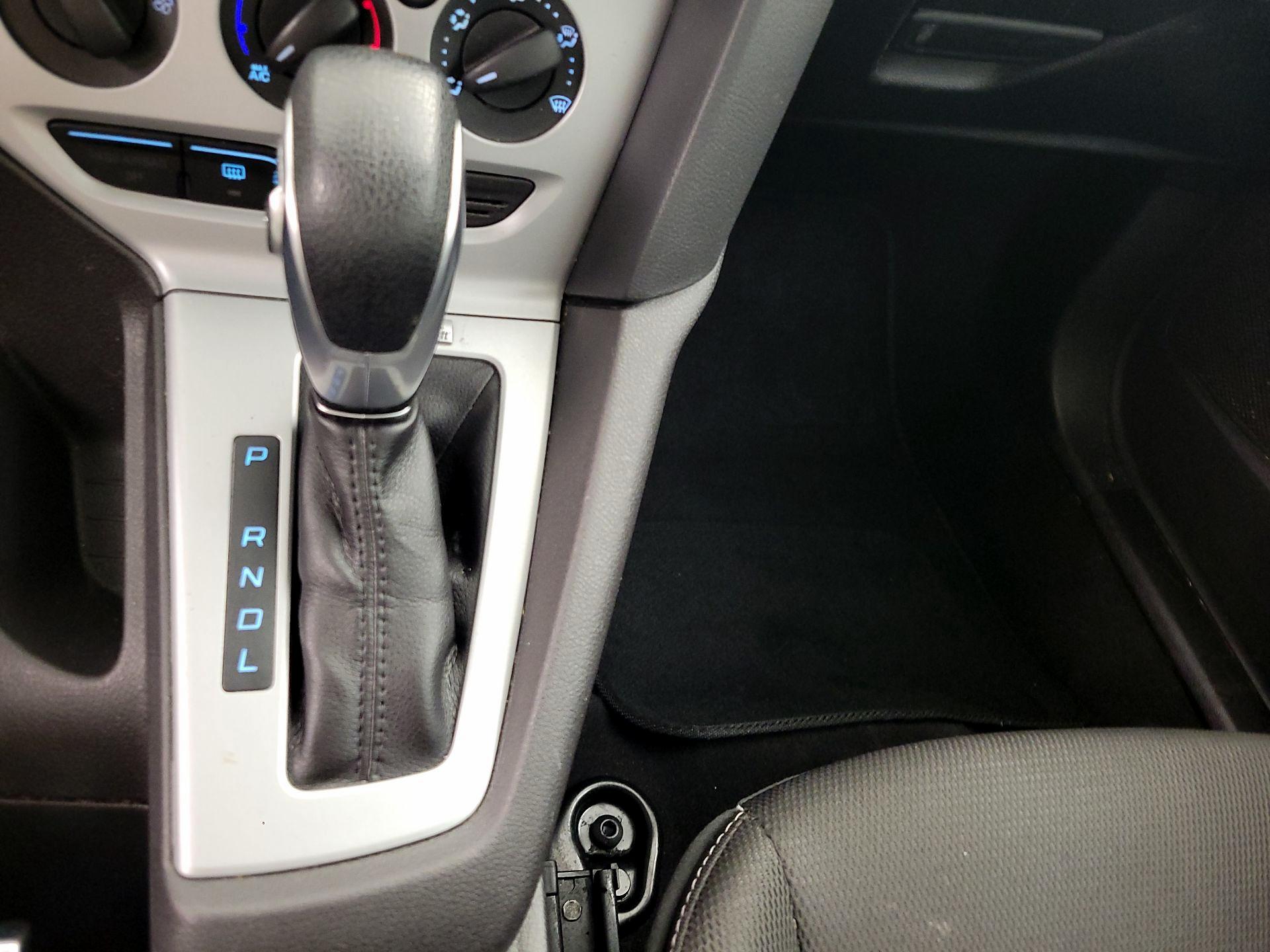 Thumbnail: 2014 Ford Focus - 16