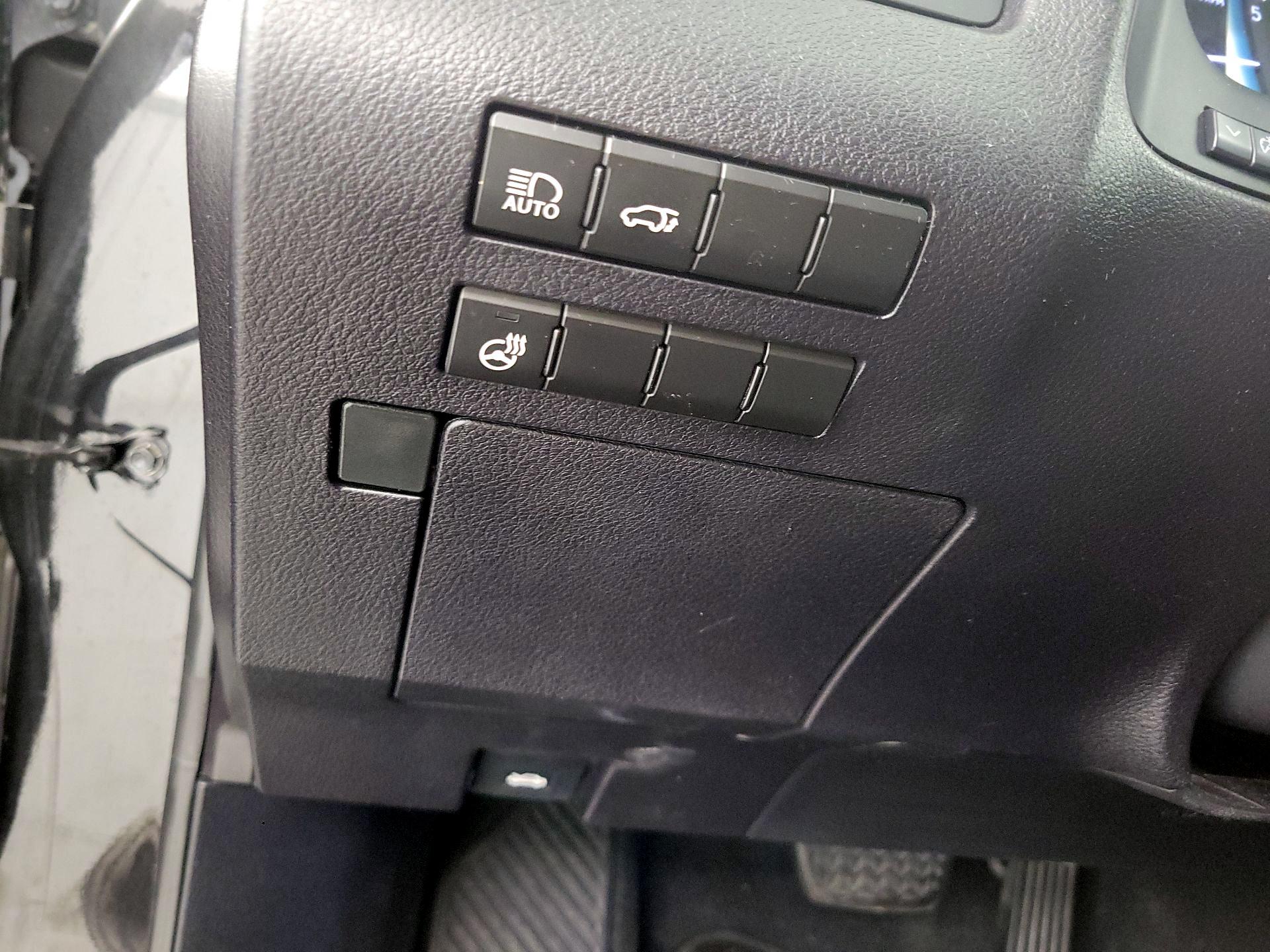 Thumbnail: 2019 Lexus RX - 13