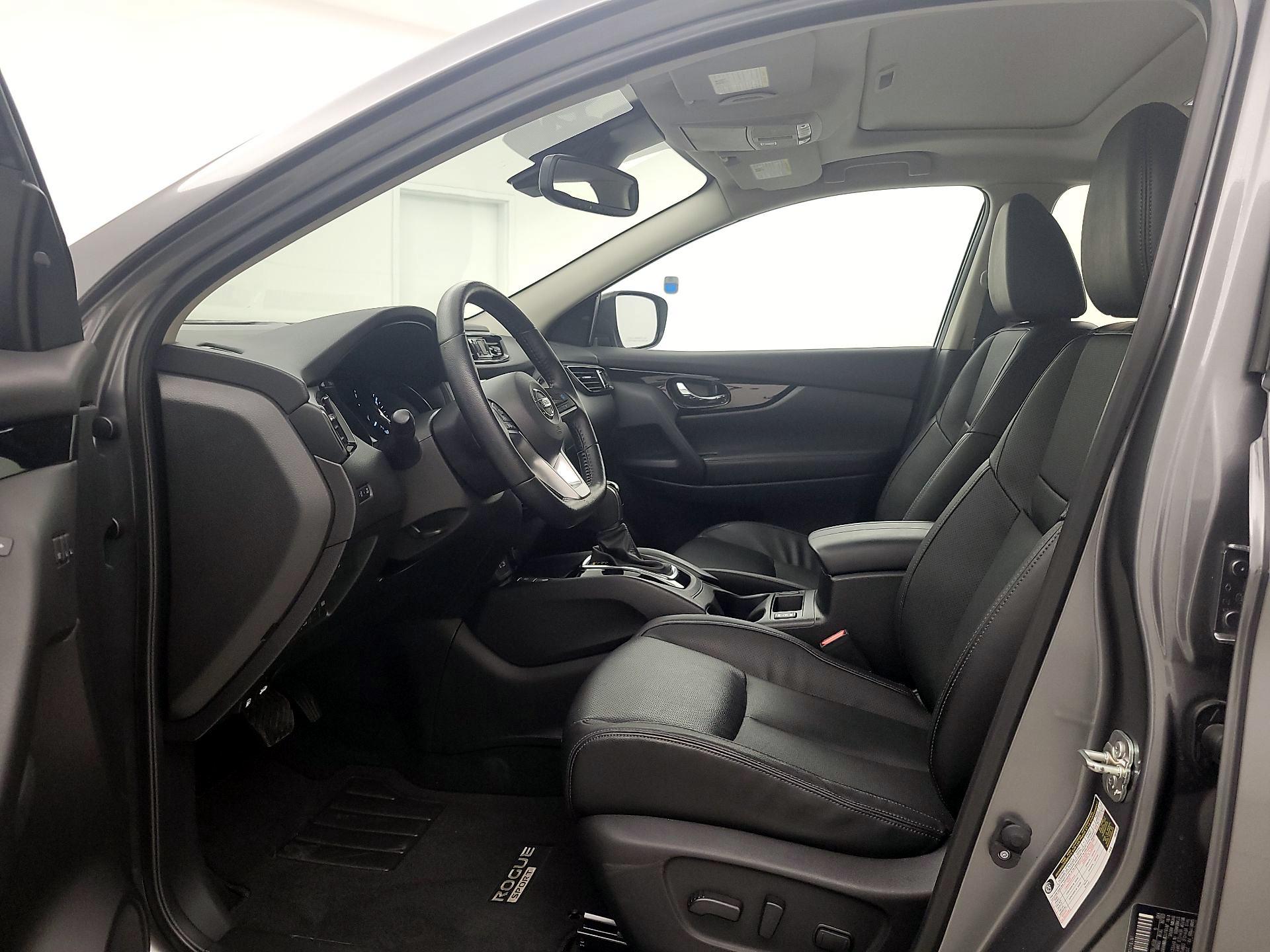 Thumbnail: 2021 Nissan Rogue Sport - 11