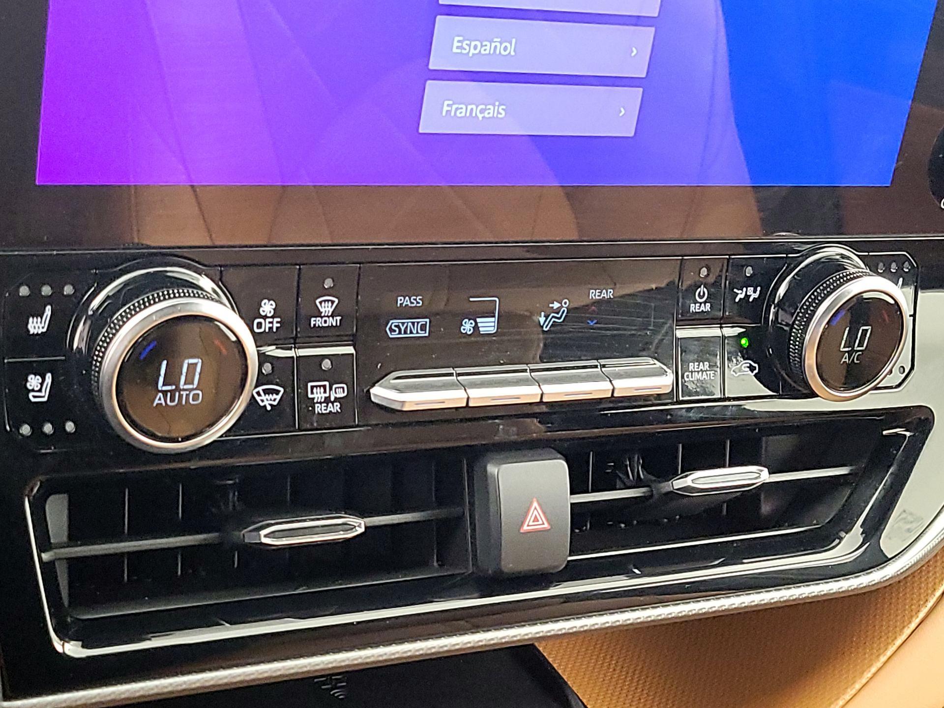 Thumbnail: 2025 Toyota Highlander - 16