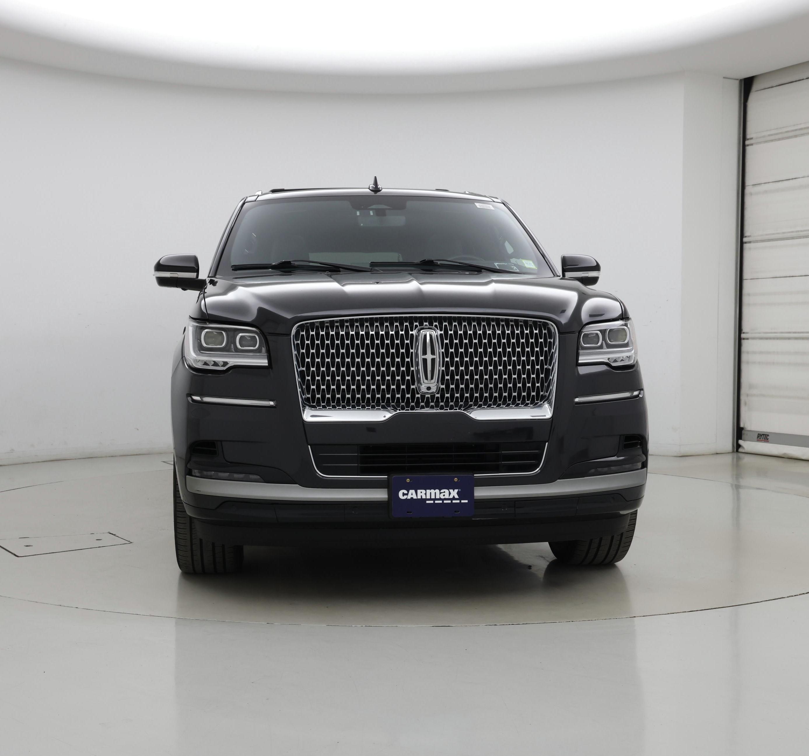 Thumbnail: 2023 Lincoln Navigator L - 5