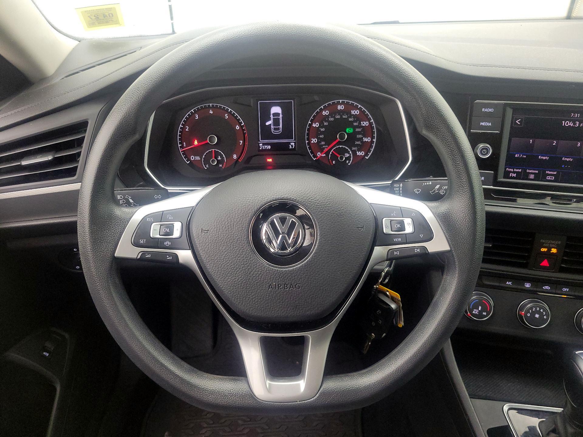 Thumbnail: 2019 Volkswagen Jetta - 10