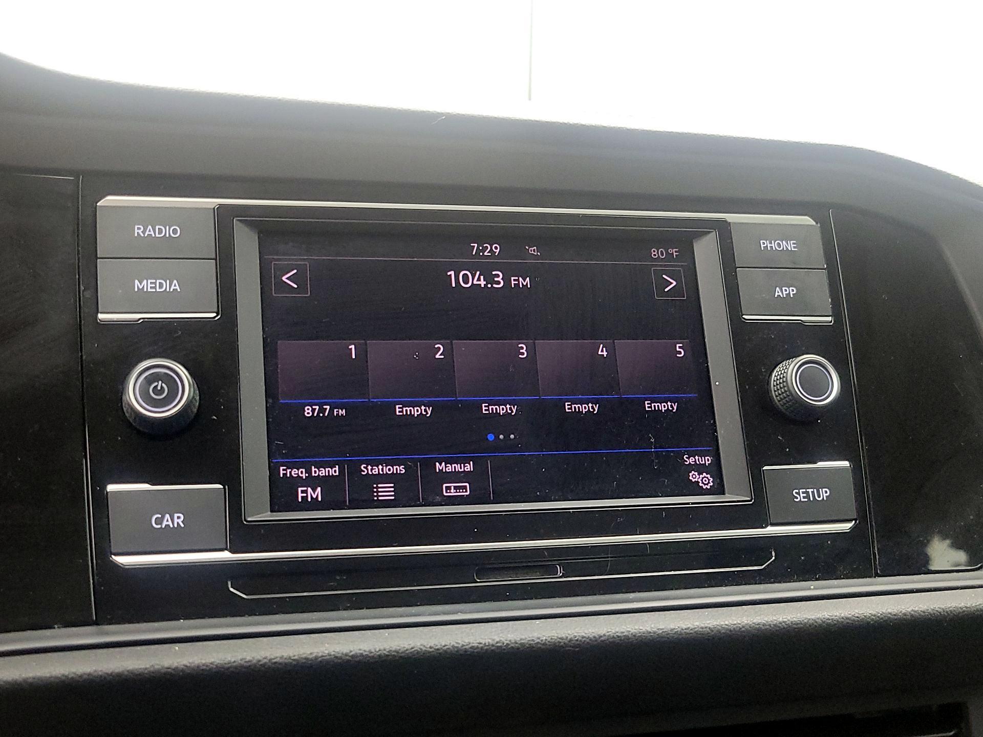 Thumbnail: 2019 Volkswagen Jetta - 15