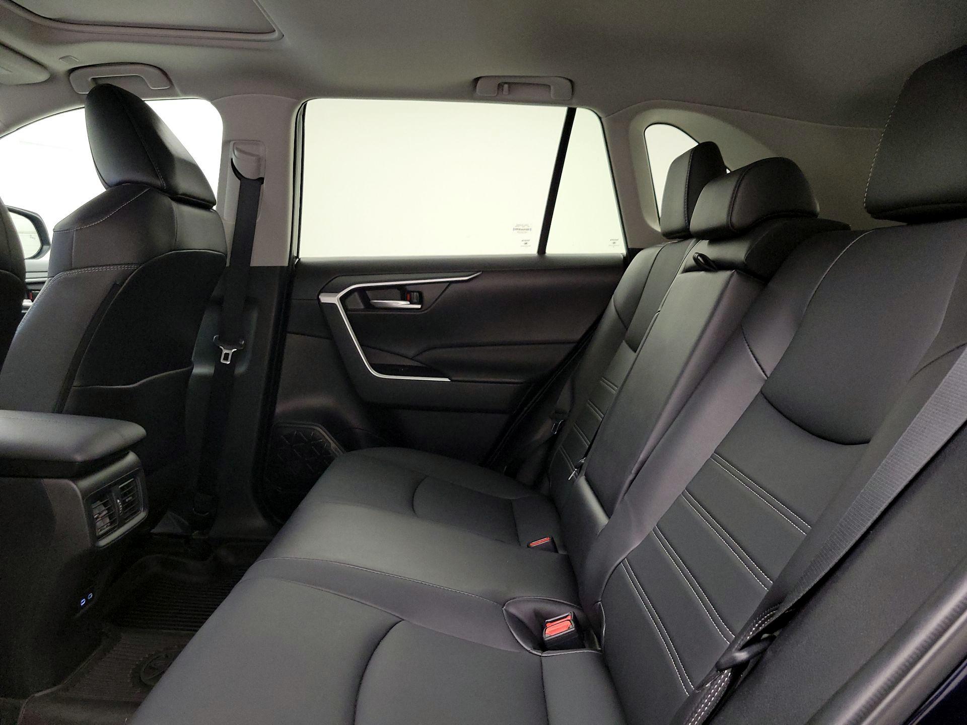 Thumbnail: 2023 Toyota RAV4 - 20