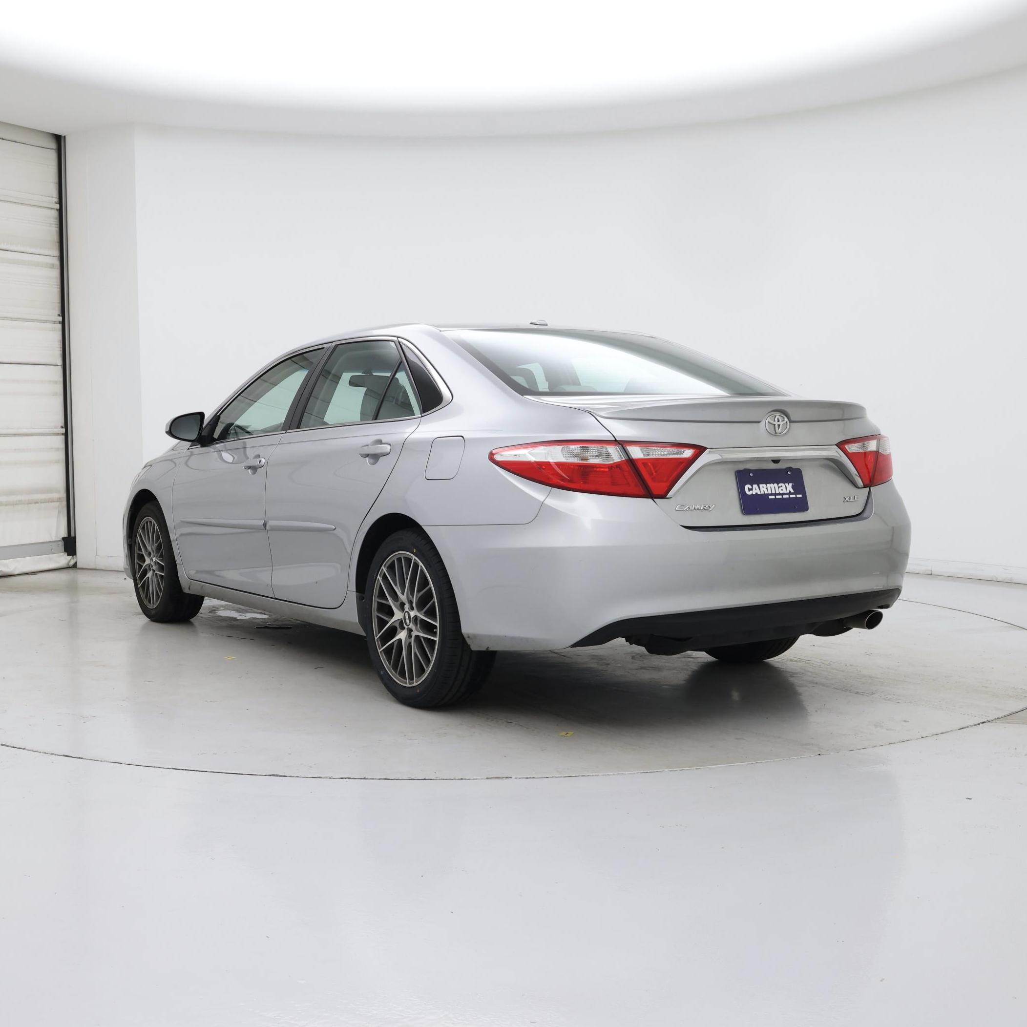 Thumbnail: 2015 Toyota Camry - 2