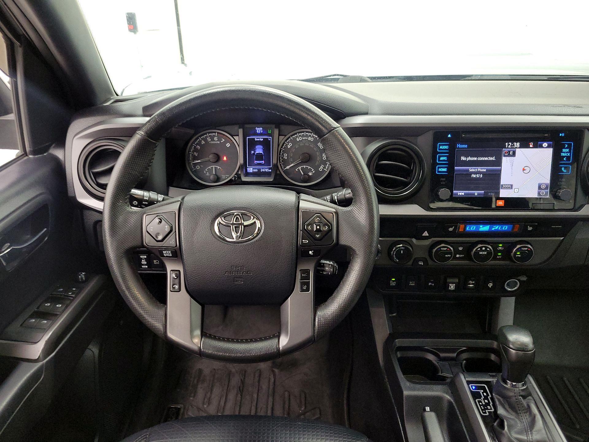 Thumbnail: 2019 Toyota Tacoma - 10