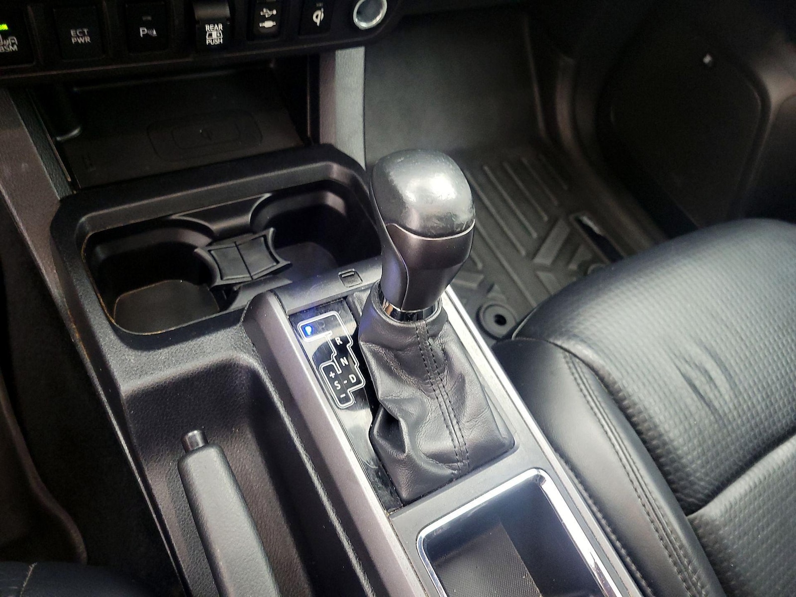 2019 Toyota Tacoma TRD Sport - Photo 18