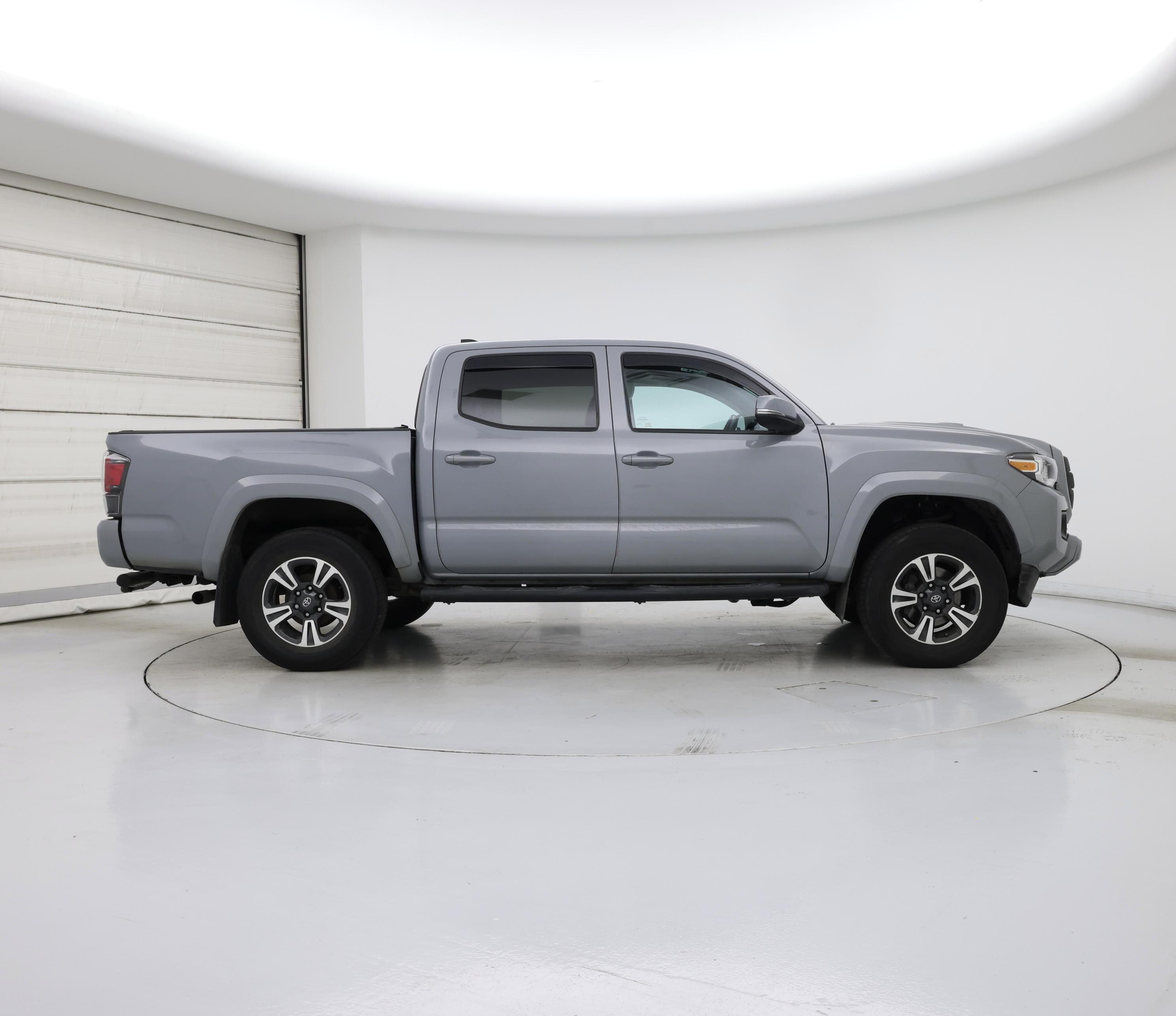 Thumbnail: 2019 Toyota Tacoma - 7