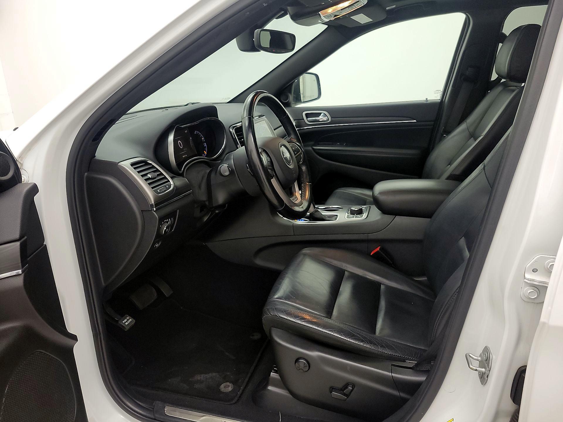 Thumbnail: 2020 Jeep Grand Cherokee - 11