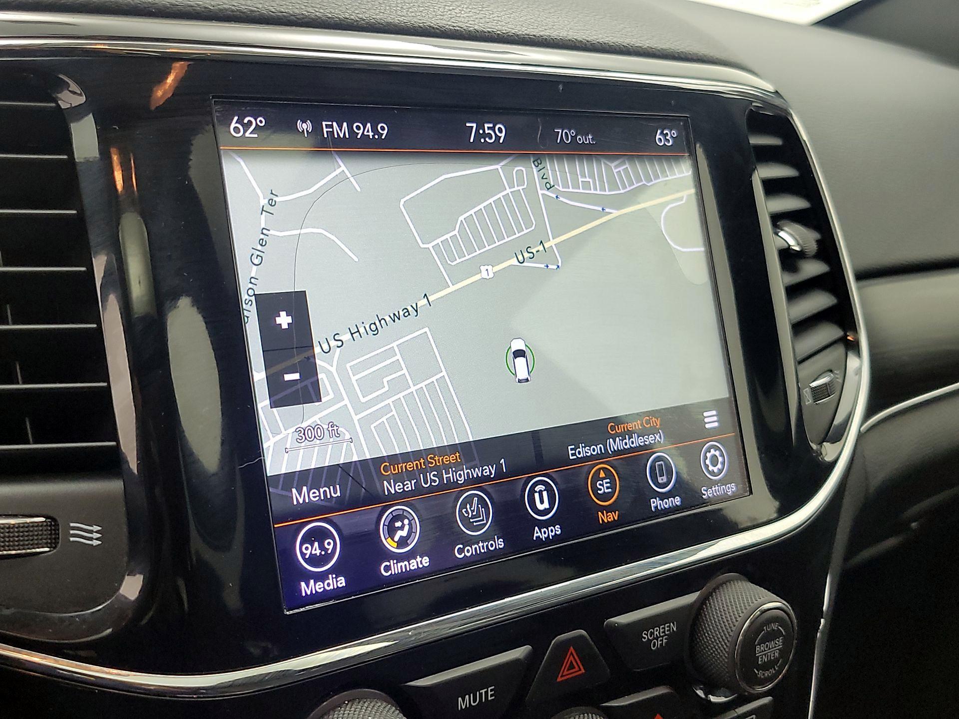 Thumbnail: 2020 Jeep Grand Cherokee - 14