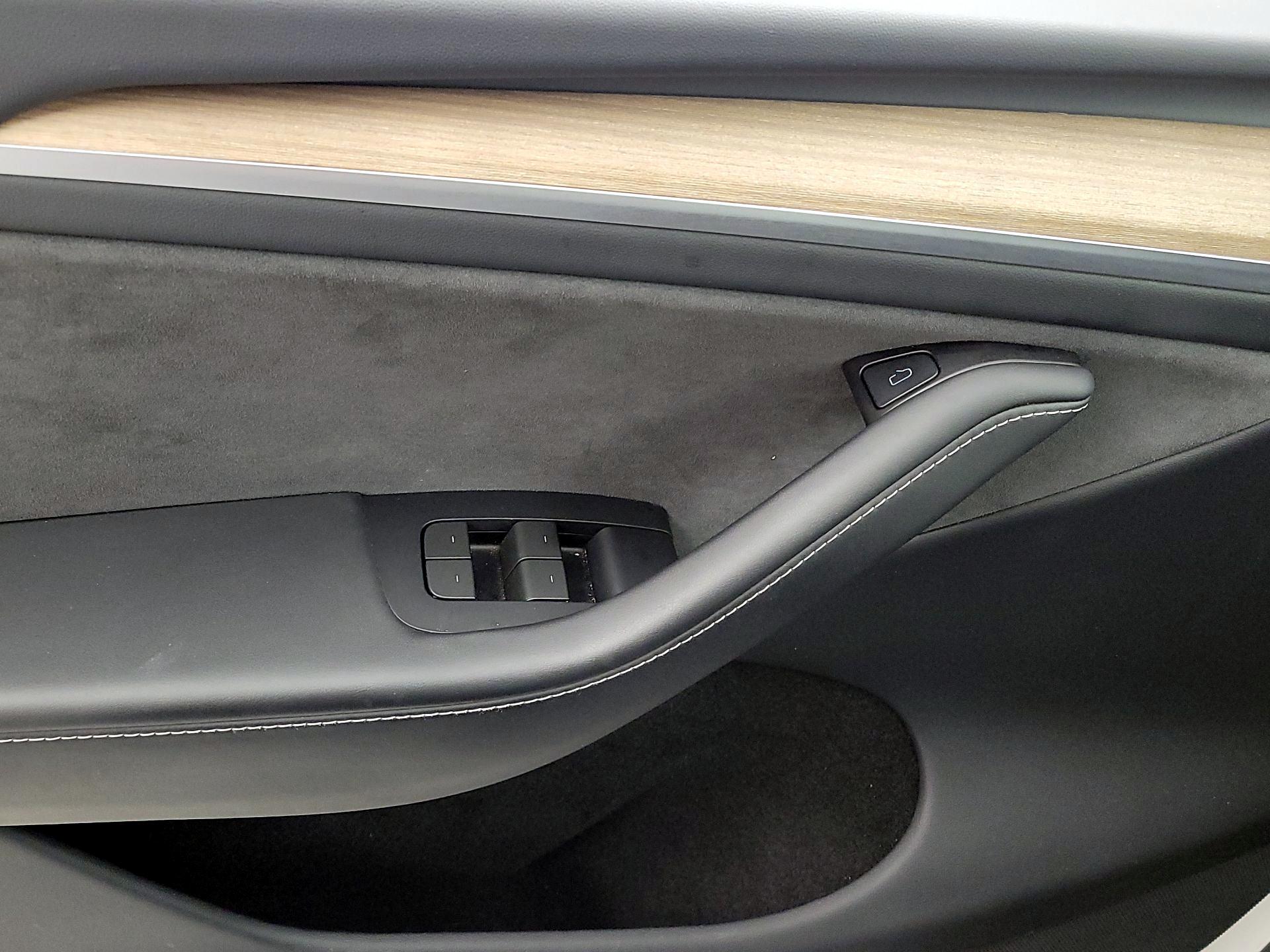 Thumbnail: 2024 Tesla Model Y - 12
