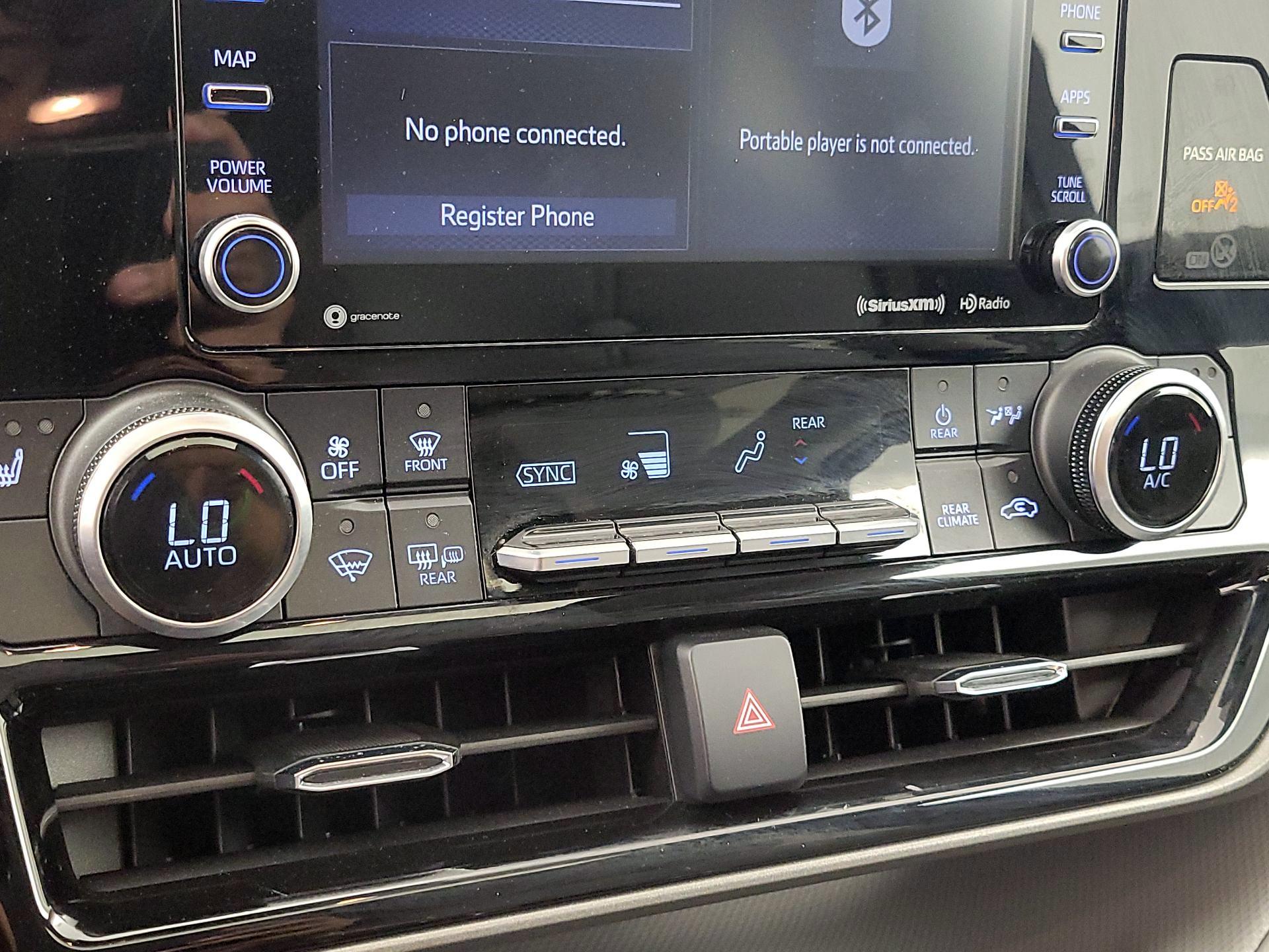 Thumbnail: 2021 Toyota Highlander - 16