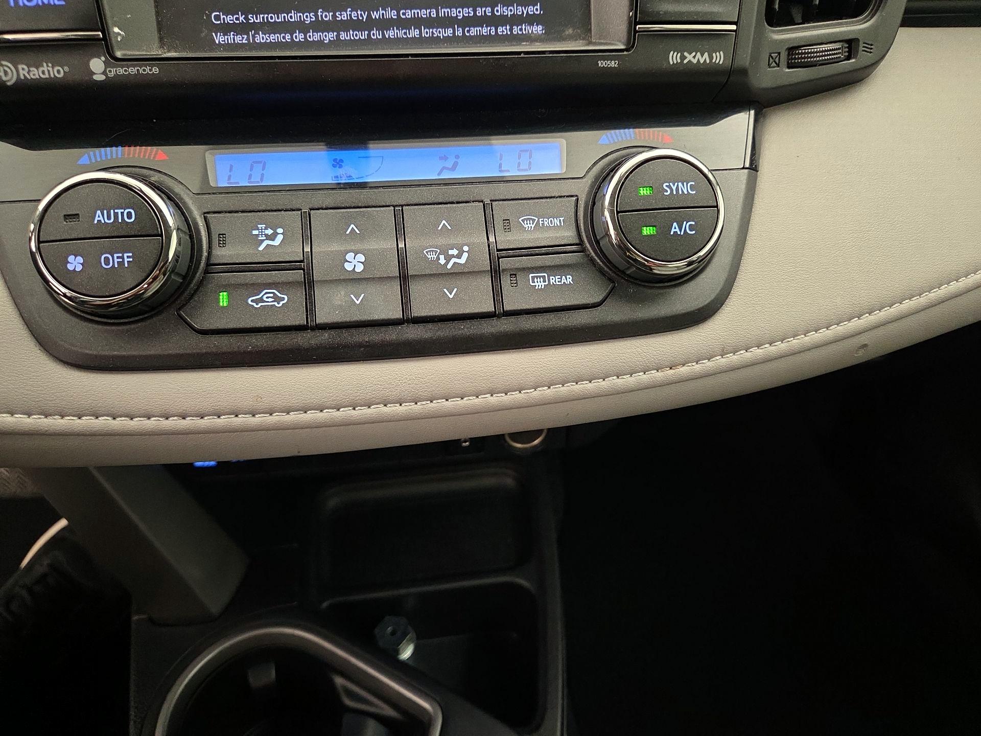 Thumbnail: 2016 Toyota RAV4 - 16